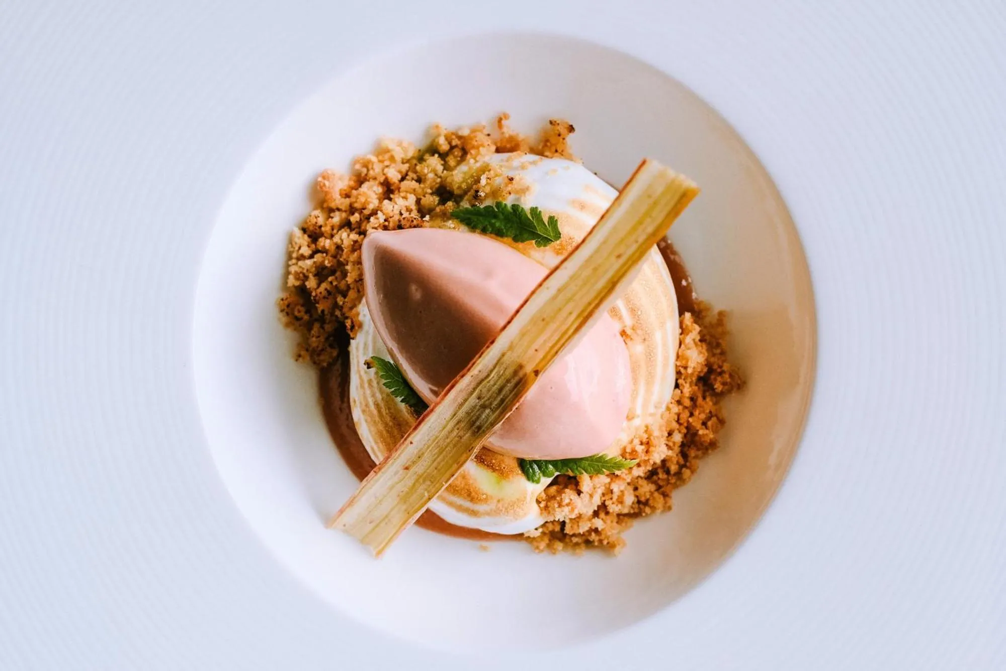 Restaurant/places to eat in Bankinn - Hotel by Aldan