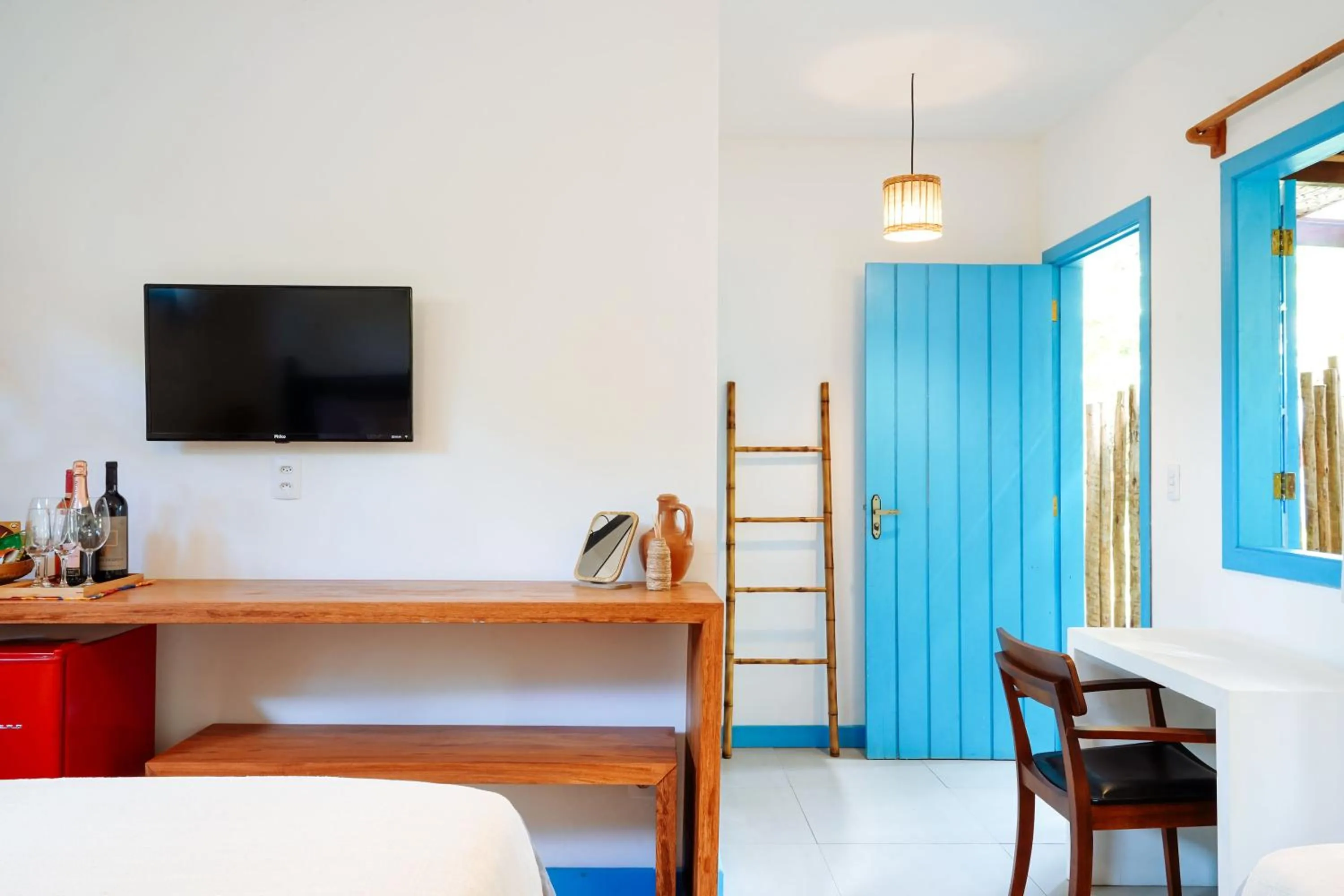 TV and multimedia, Bed in Aqualtune Pousada