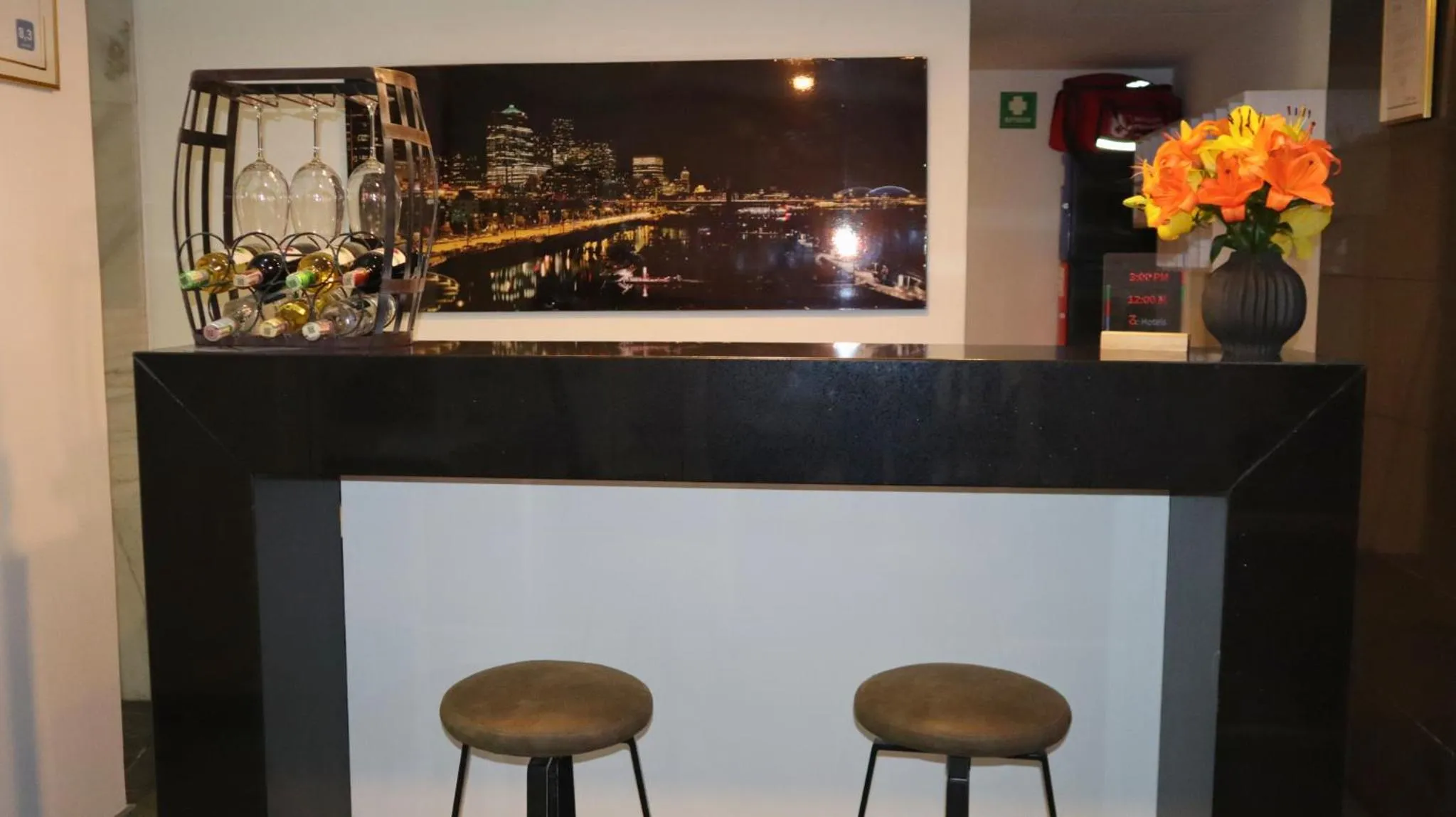 Lounge or bar in Monir Usaquén Bogotá