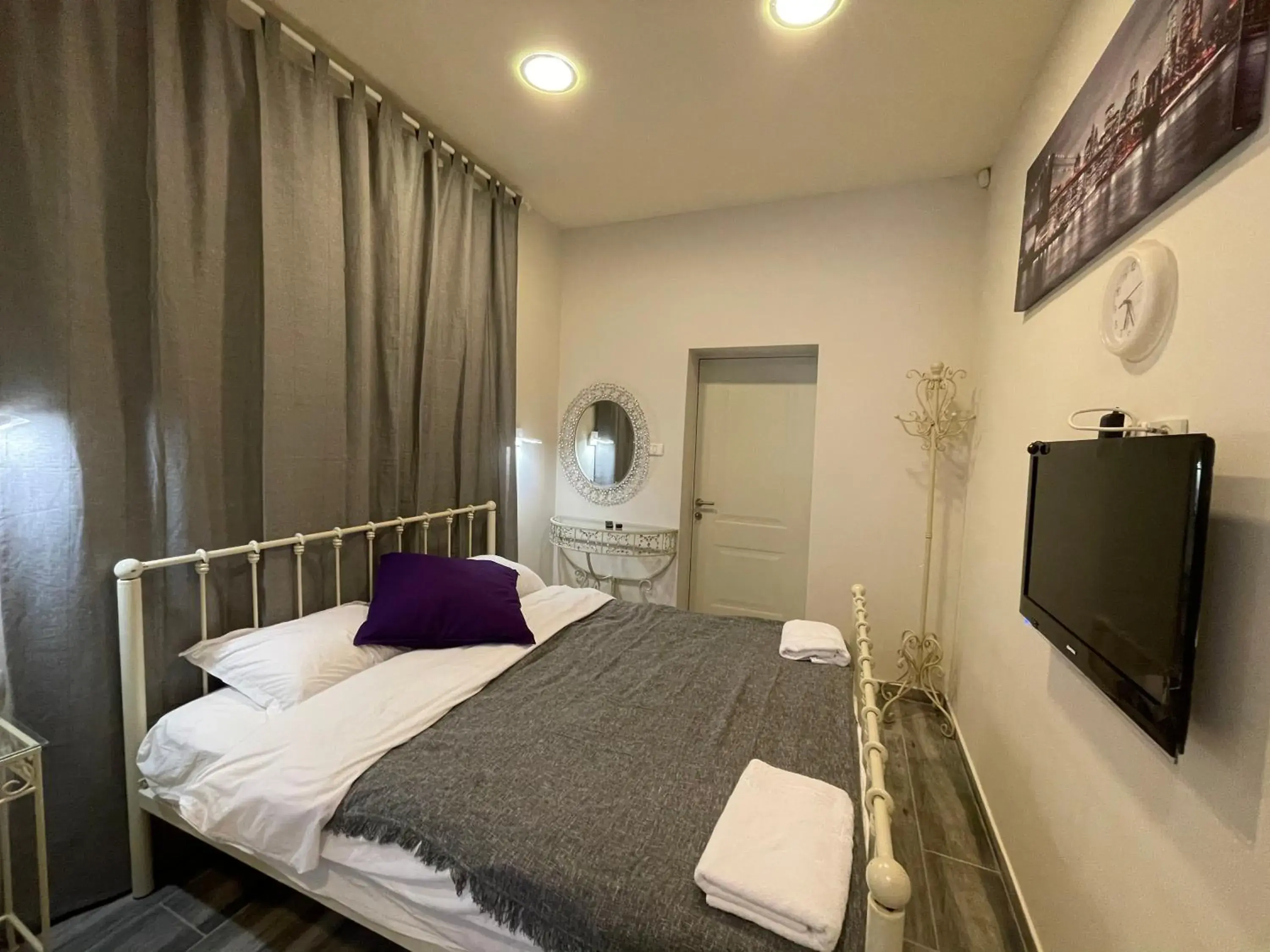 Standard Double Room in Puy Villa Roca Tiberias Standard Double Room in Puy Villa Roca Tiberias