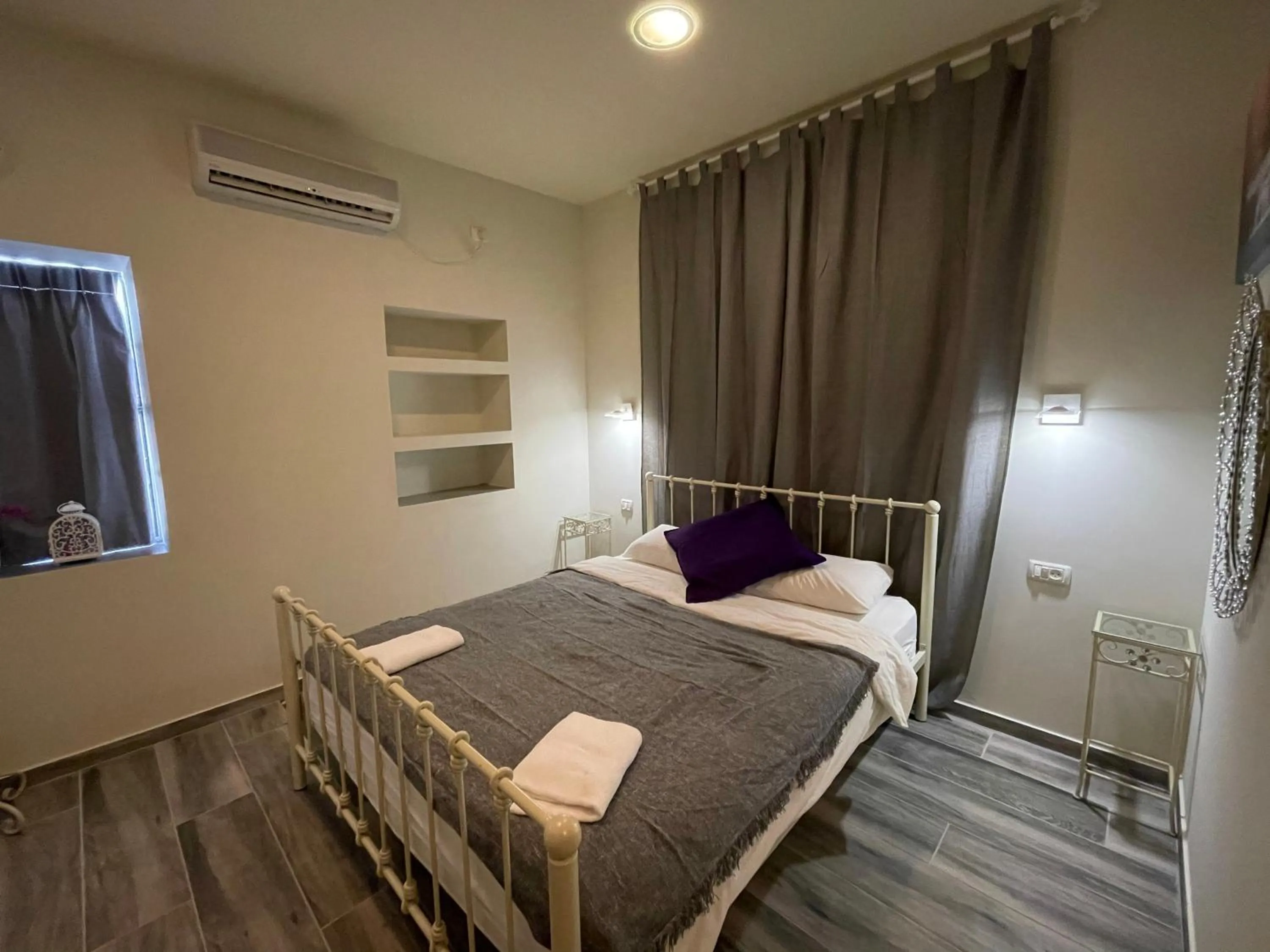 Bed in Puy Villa Roca Tiberias