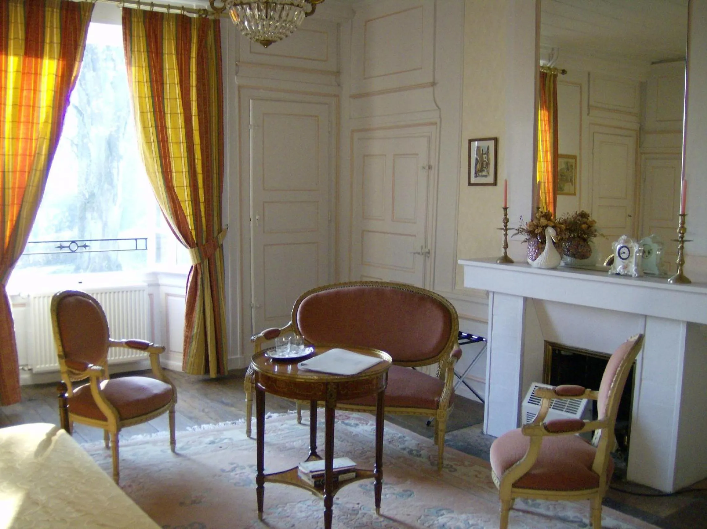 Seating area in Le Chateau de Prauthoy