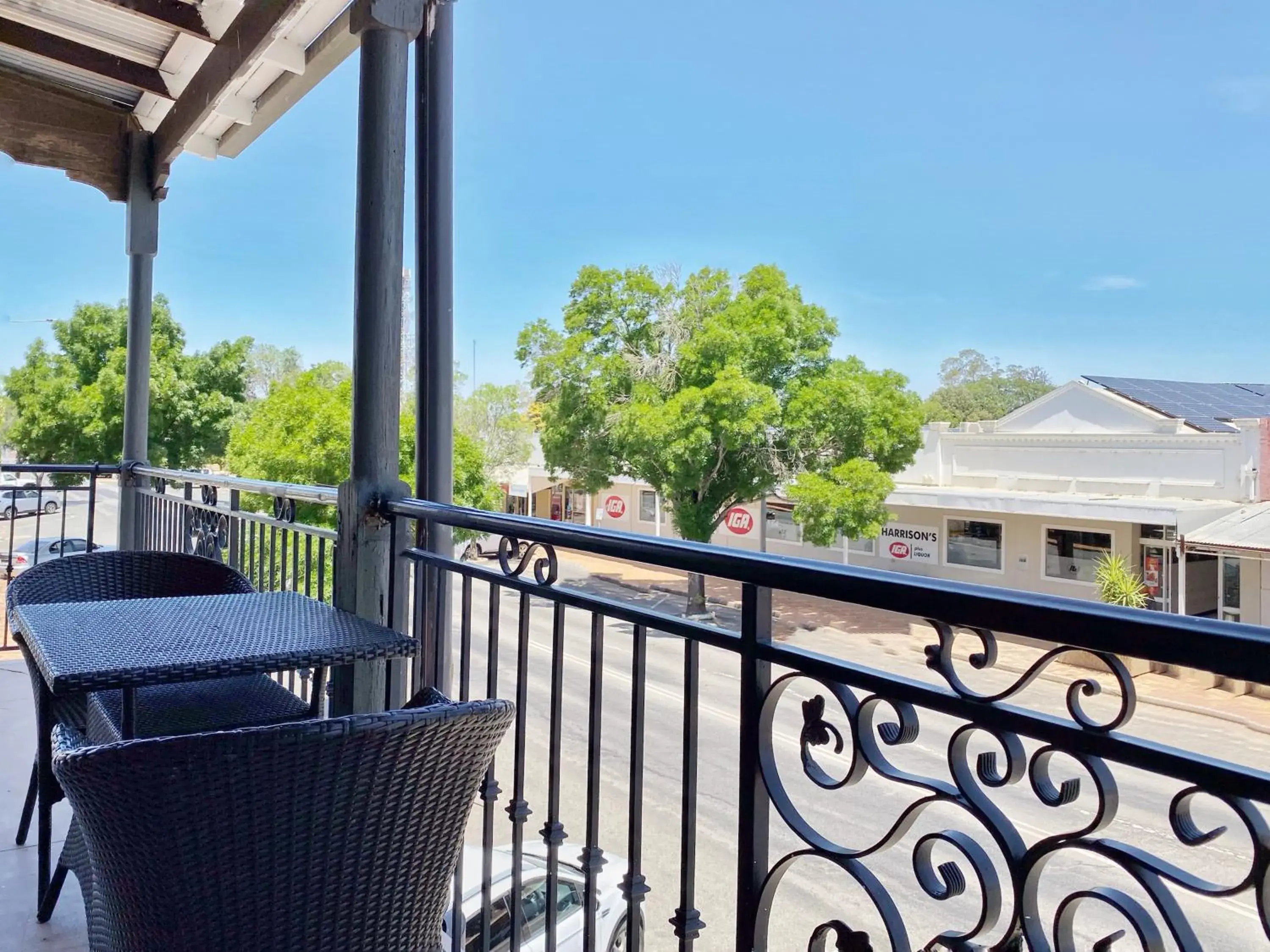 King Room with Balcony in Commercial Motel King Room with Balcony in Commercial Motel