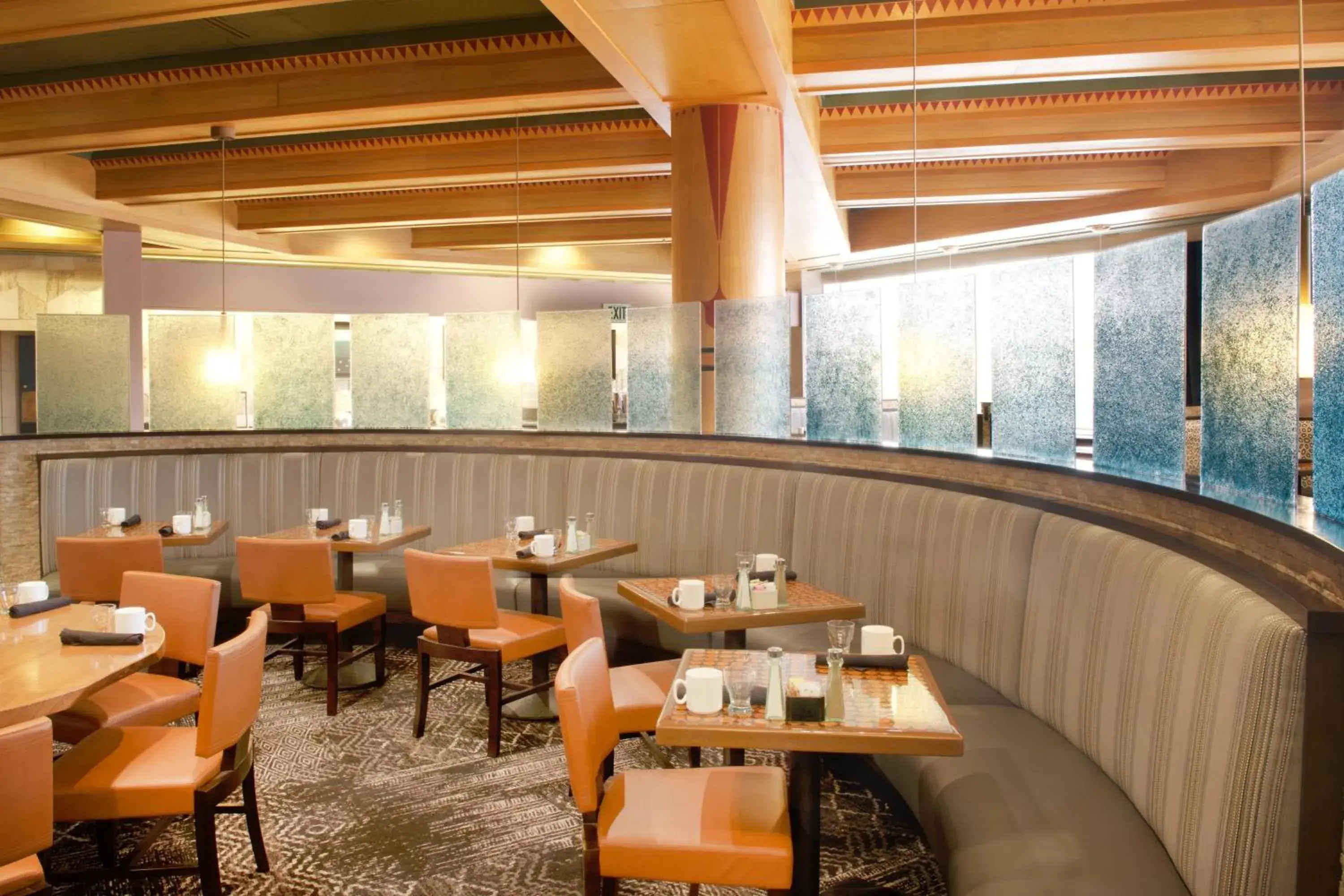 Restaurant/places to eat in Sheraton Anchorage Hotel Restaurant/places to eat in Sheraton Anchorage Hotel