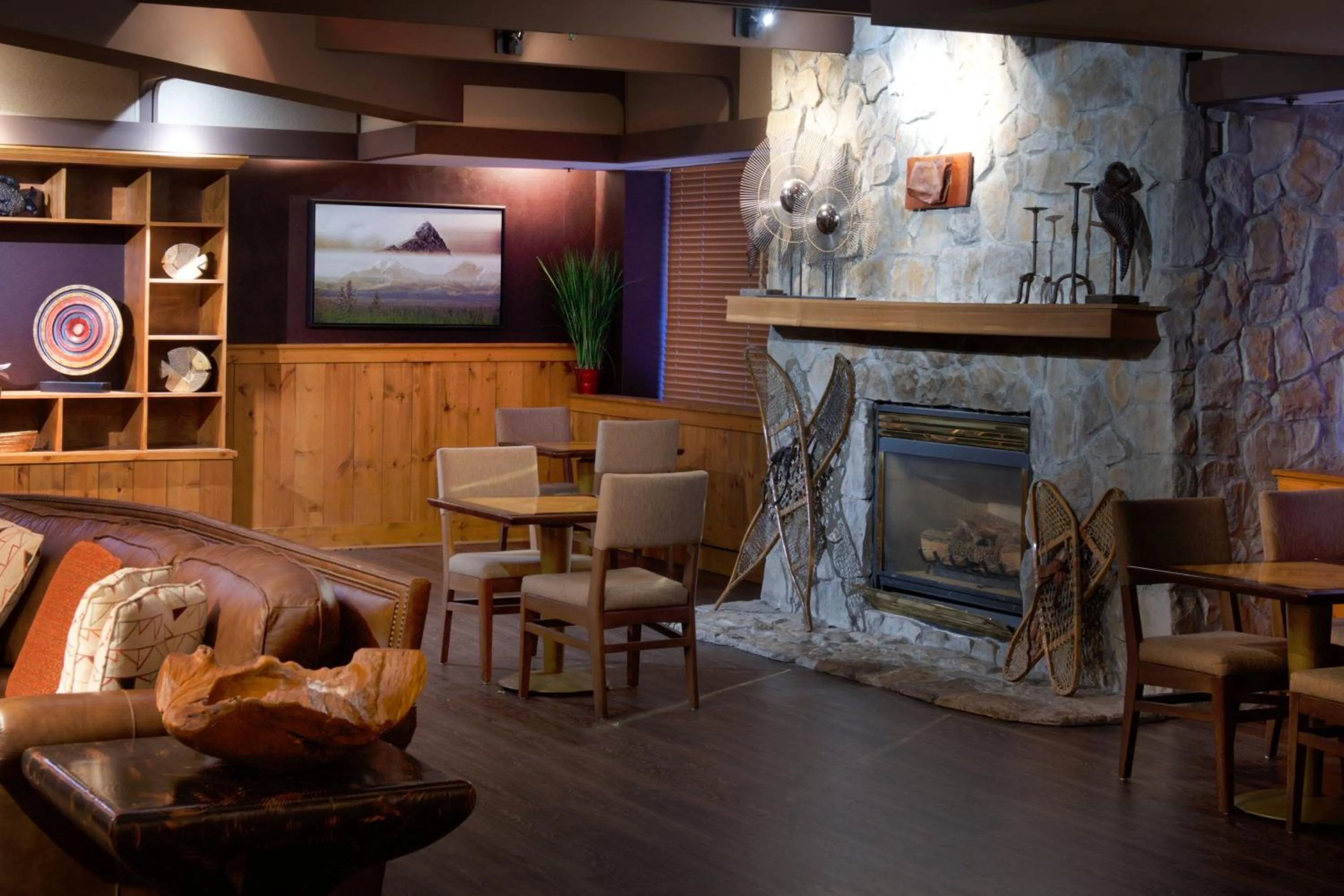 Lounge or bar in Sheraton Anchorage Hotel
