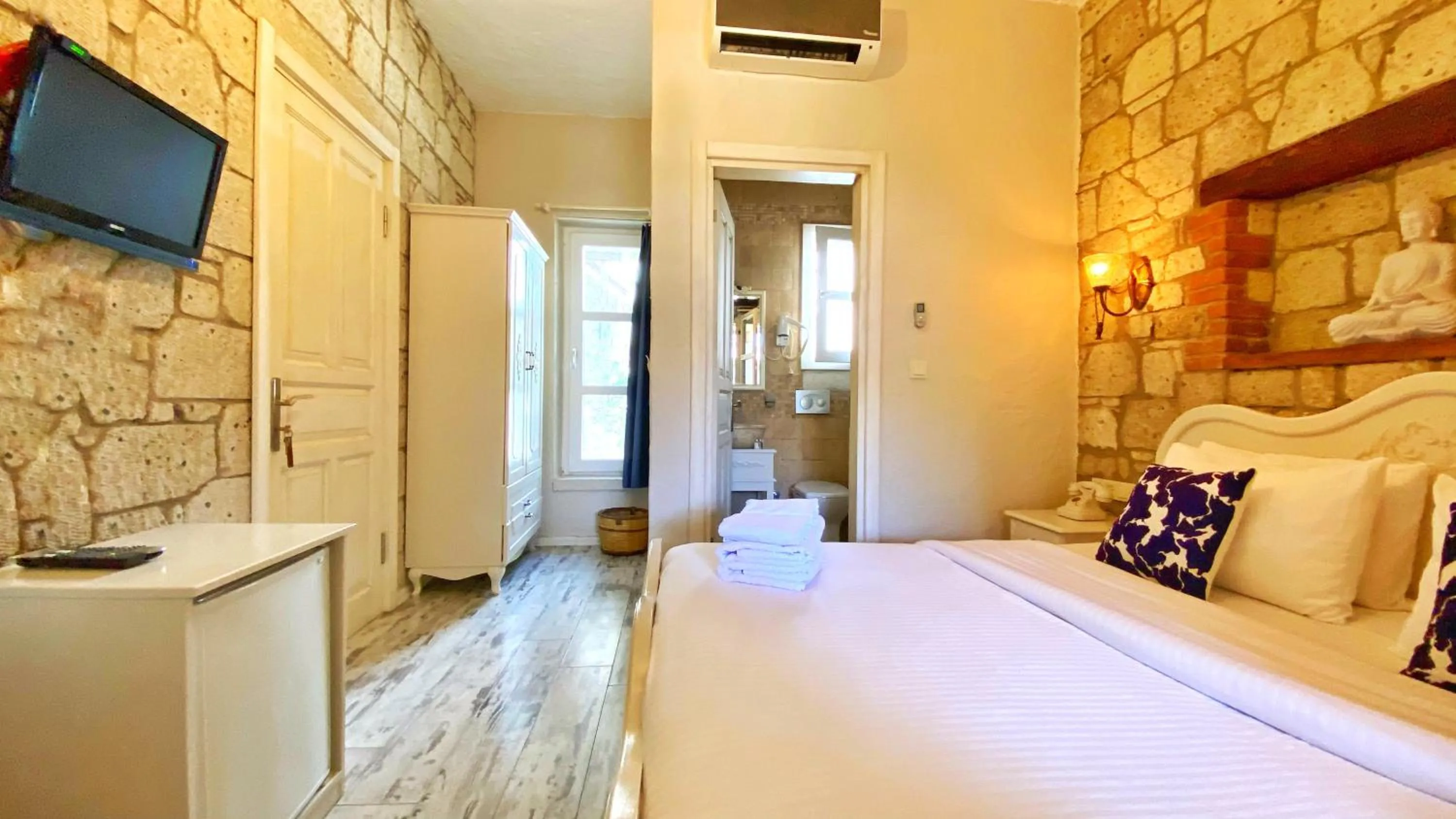 Photo of the whole room, Bed in Maison d'Azur Alaçatı