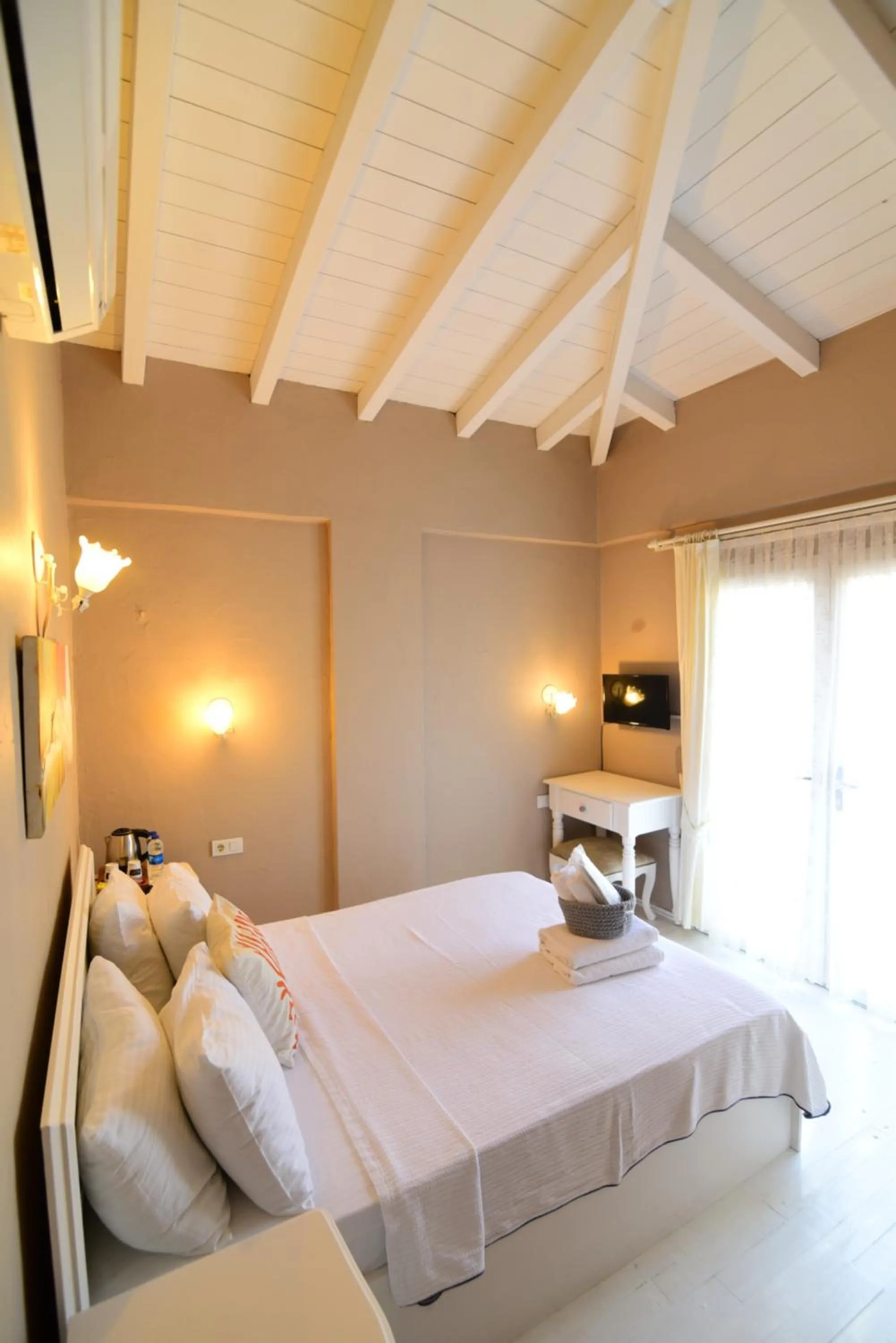 Photo of the whole room, Bed in Maison d'Azur Alaçatı
