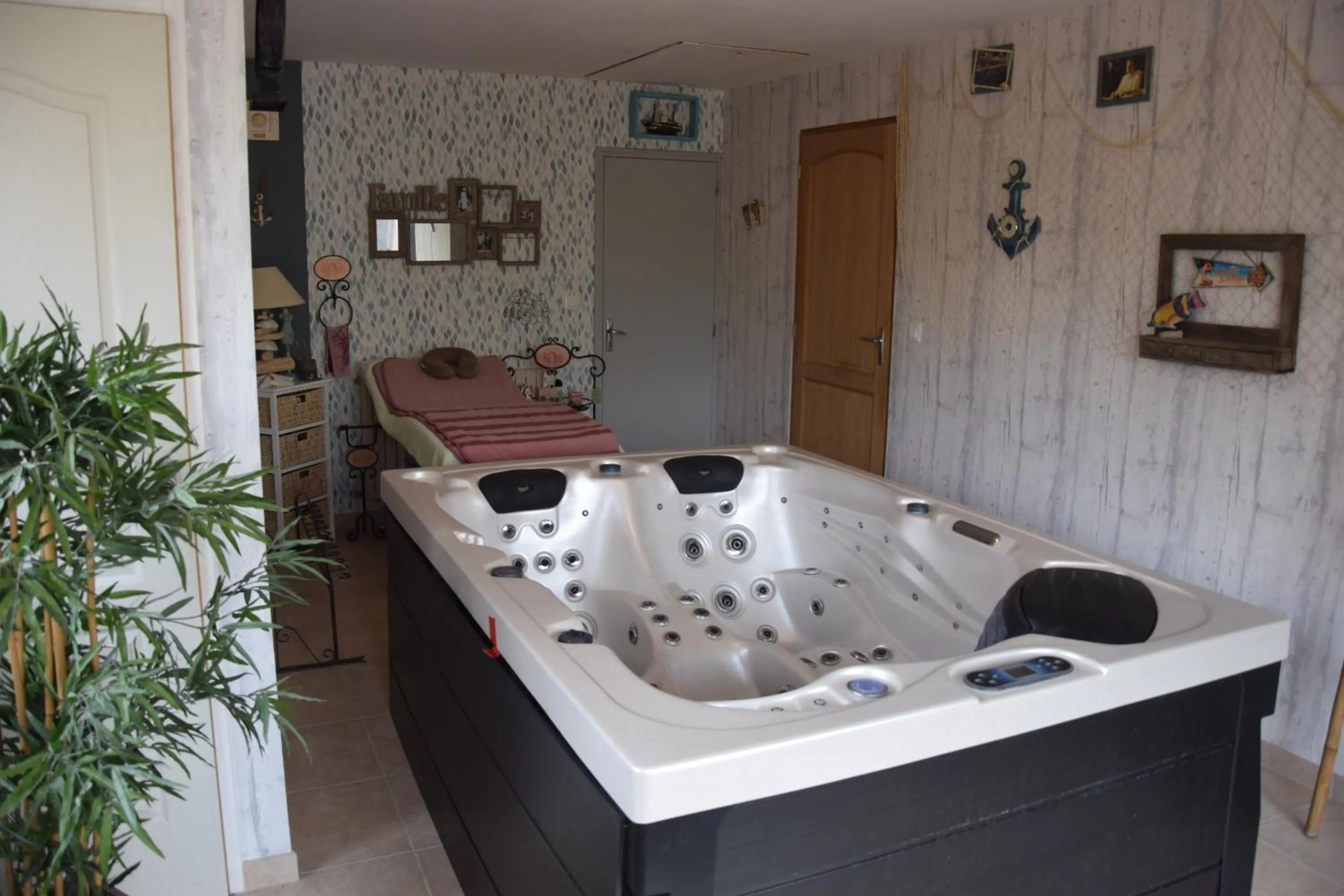 Spa and wellness centre/facilities in Au gué du bois