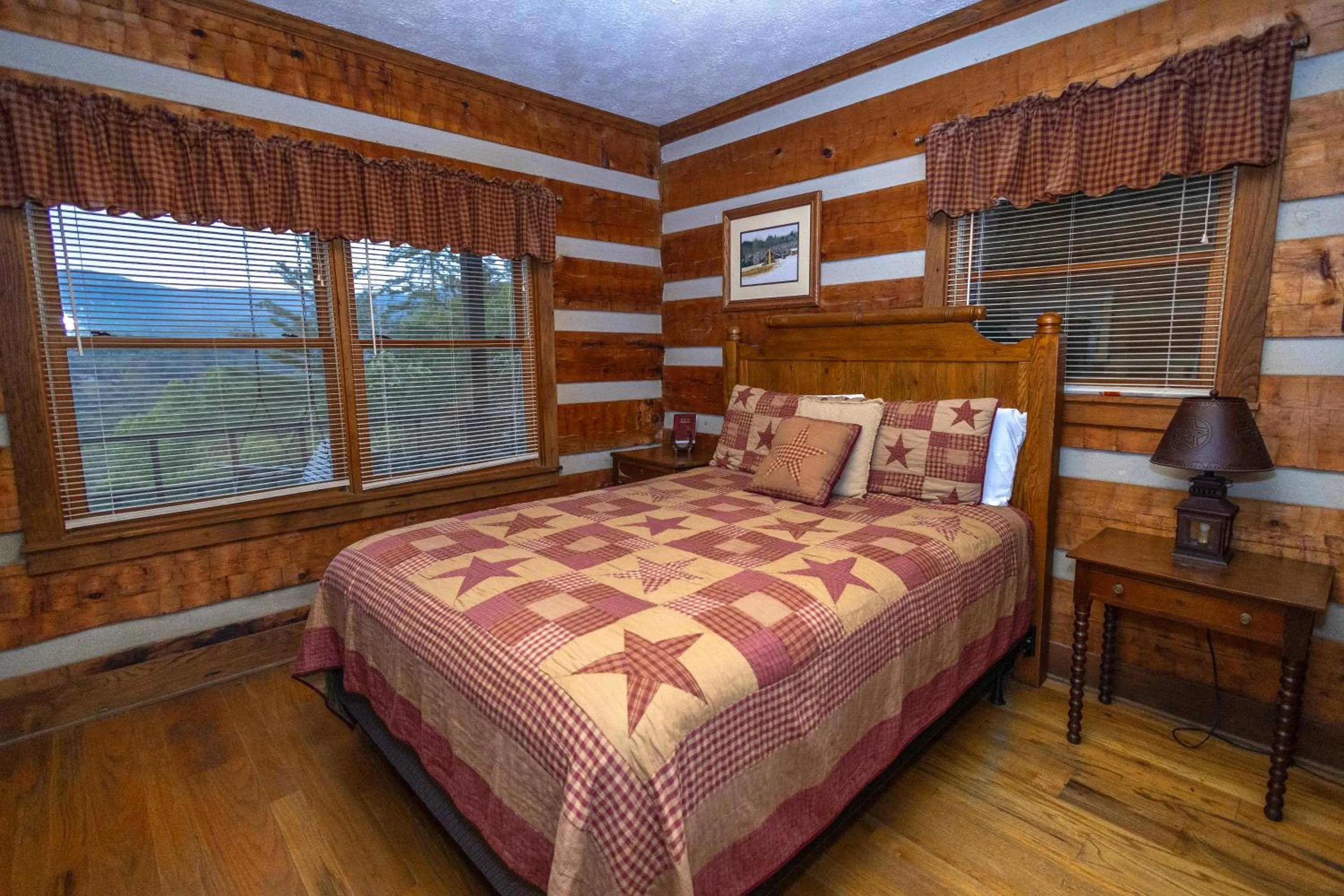 Bedroom, Bed in Springmaid Mountain Retreat & Stables