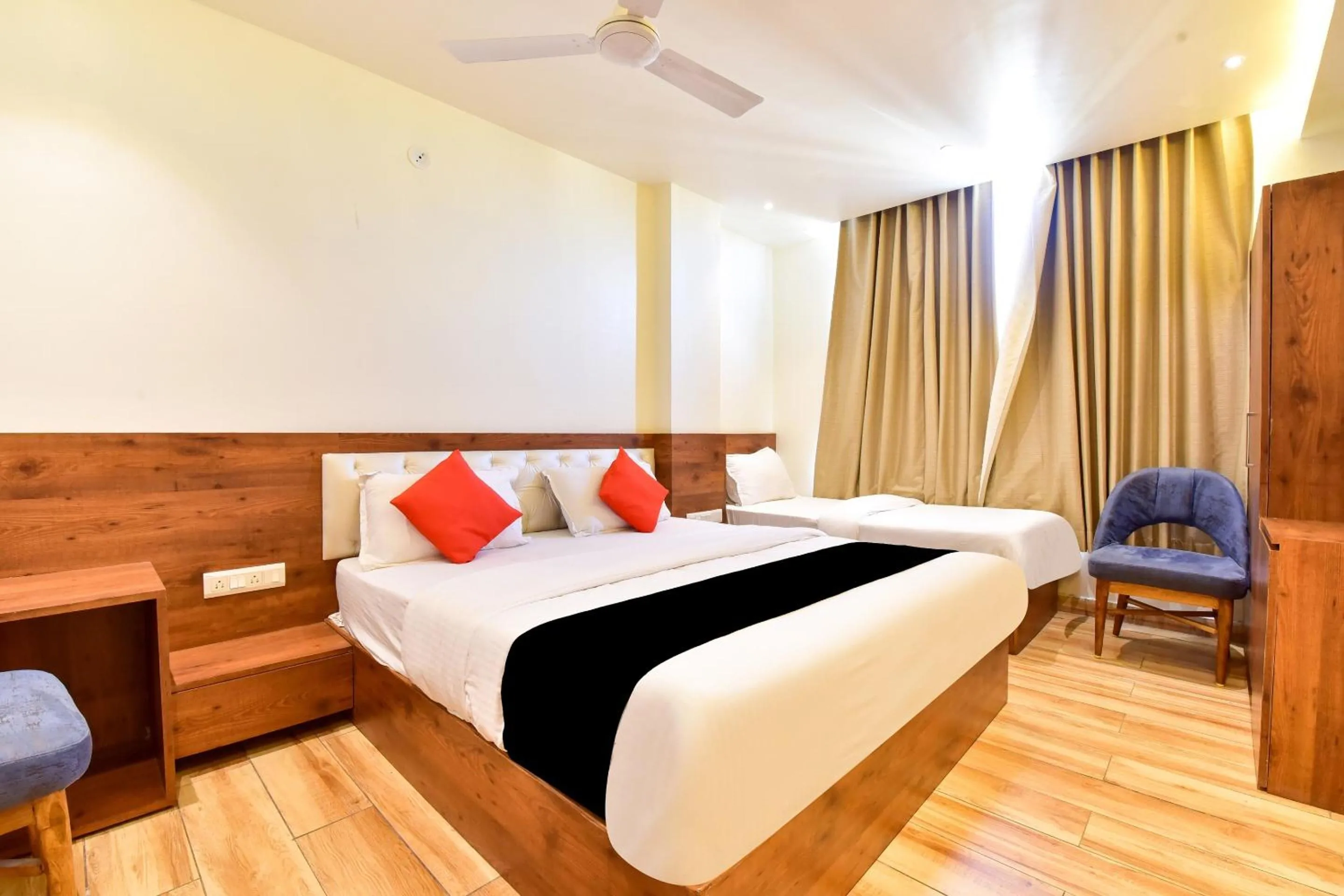 FabHotel Aishwarya