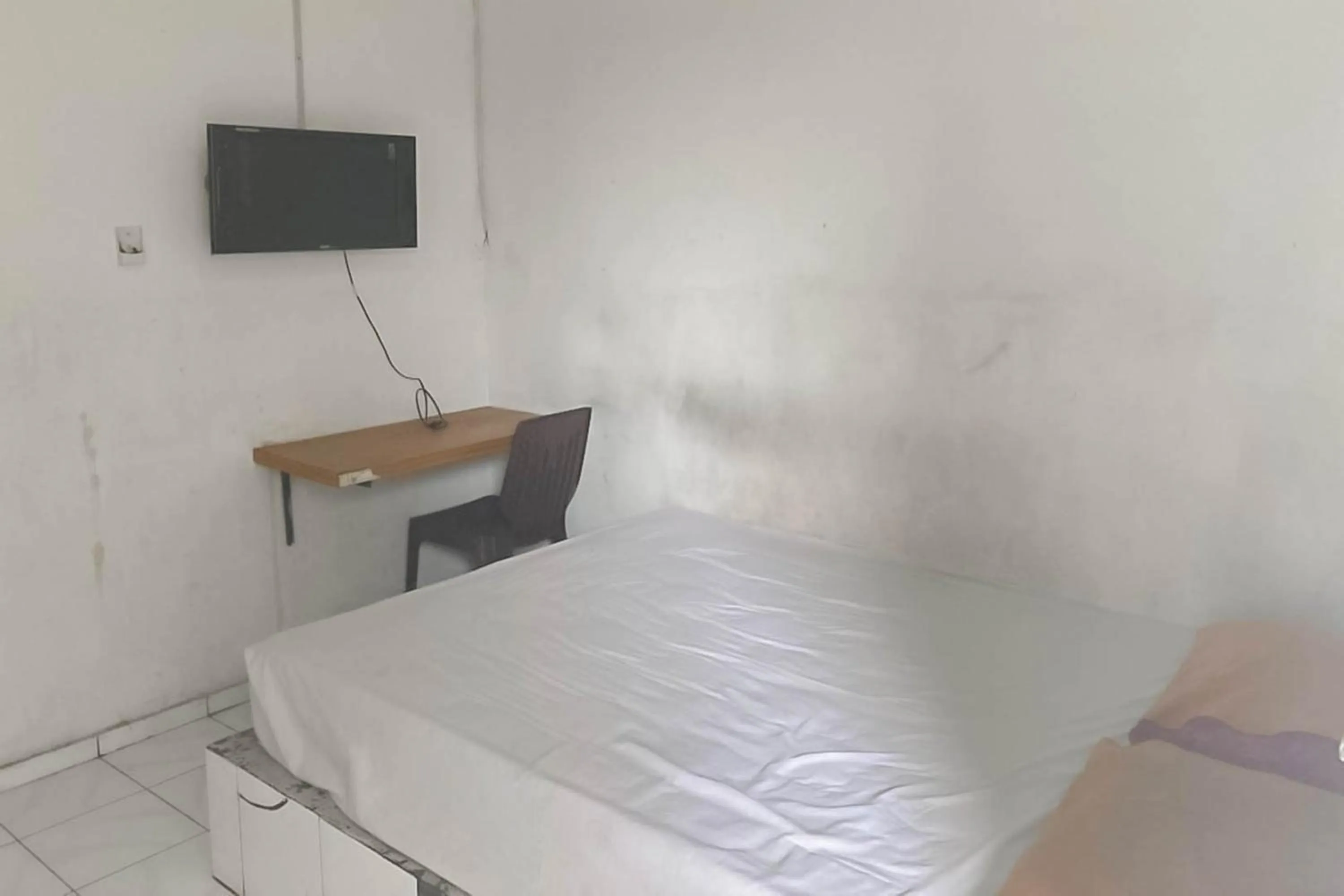 Bedroom, Bed in Hotel Arimbi 3 RedPartner