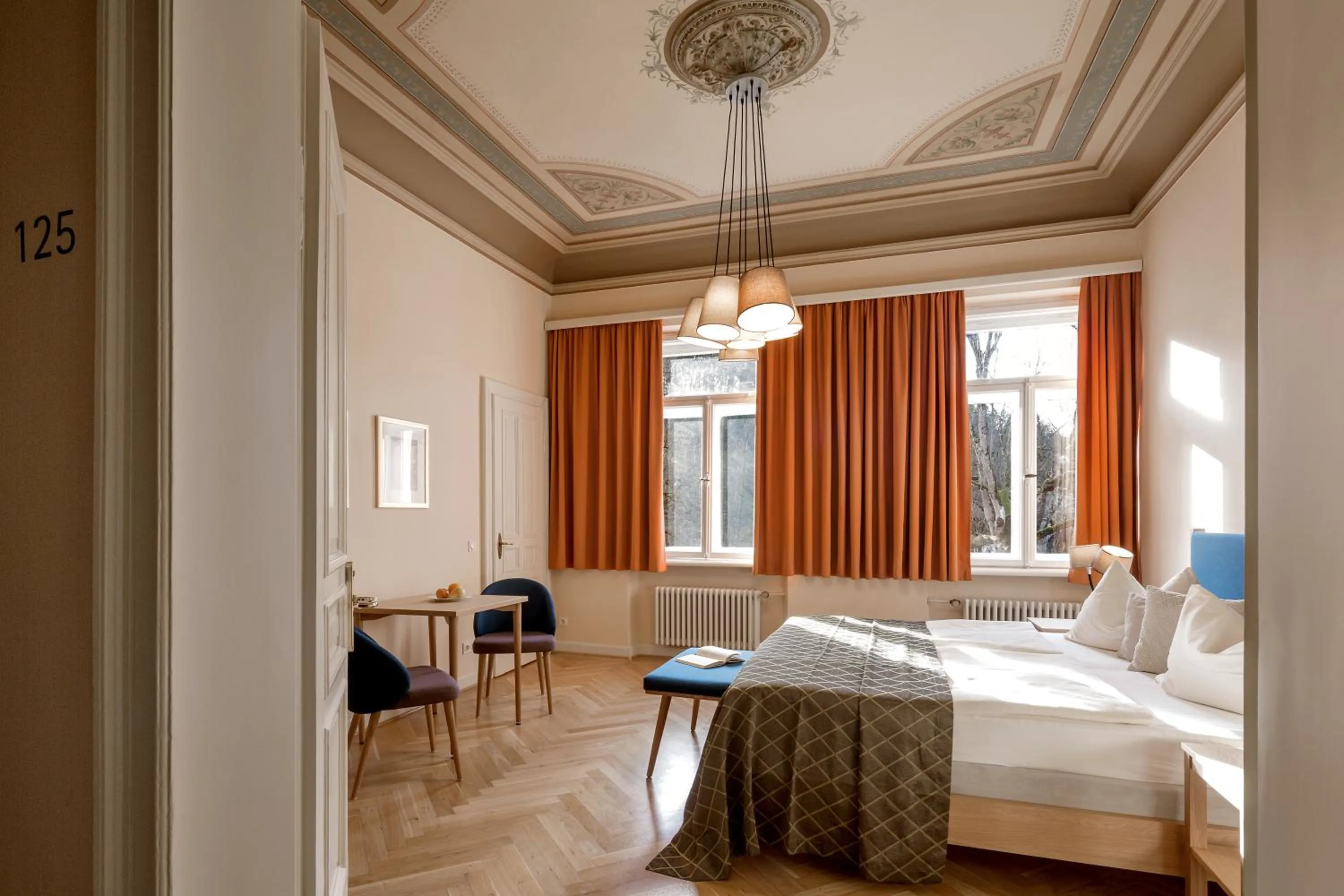 Photo of the whole room, Bed in Wildbad Rothenburg