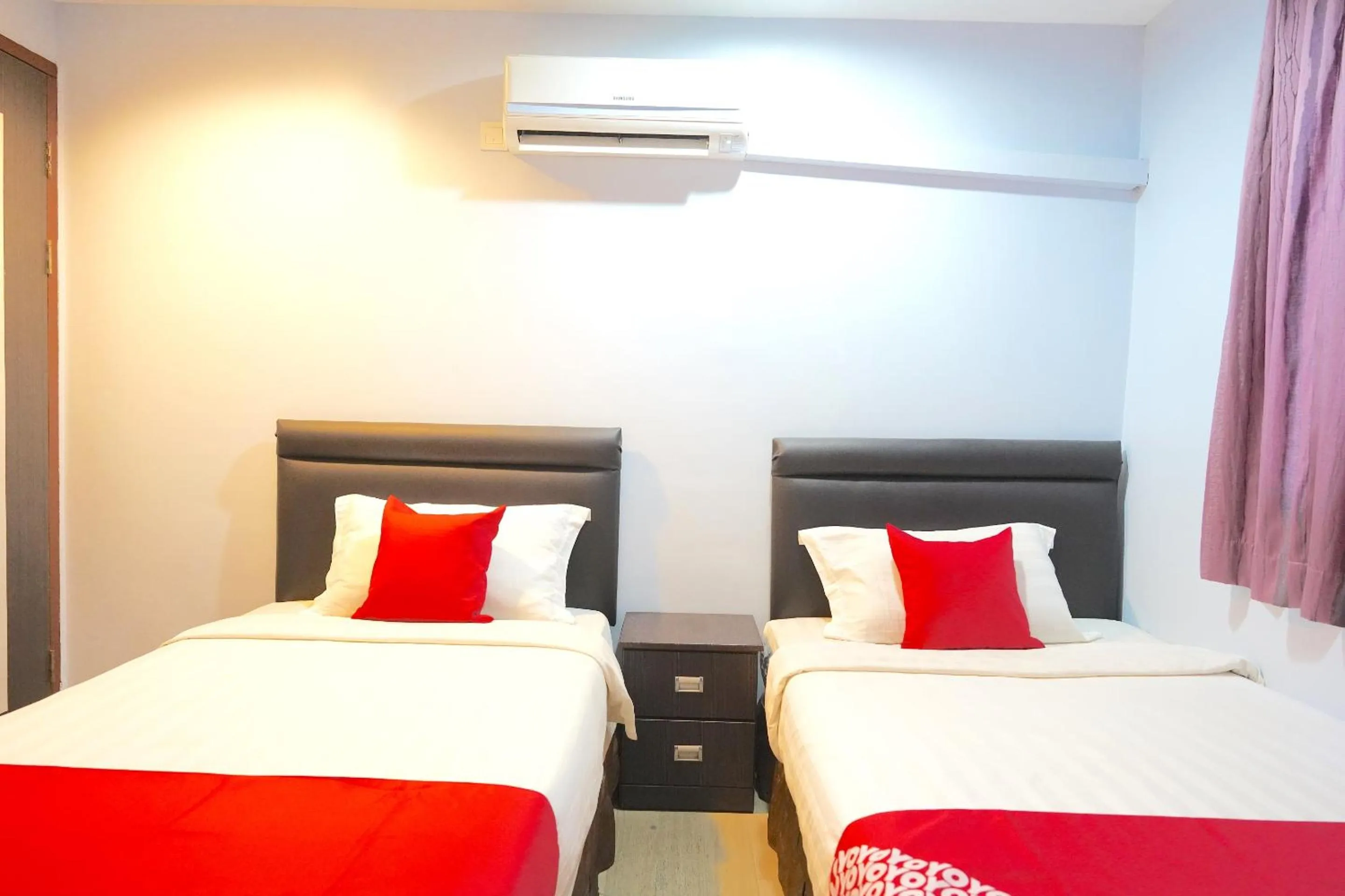 Bedroom, Bed in Hotel O Utama Inn