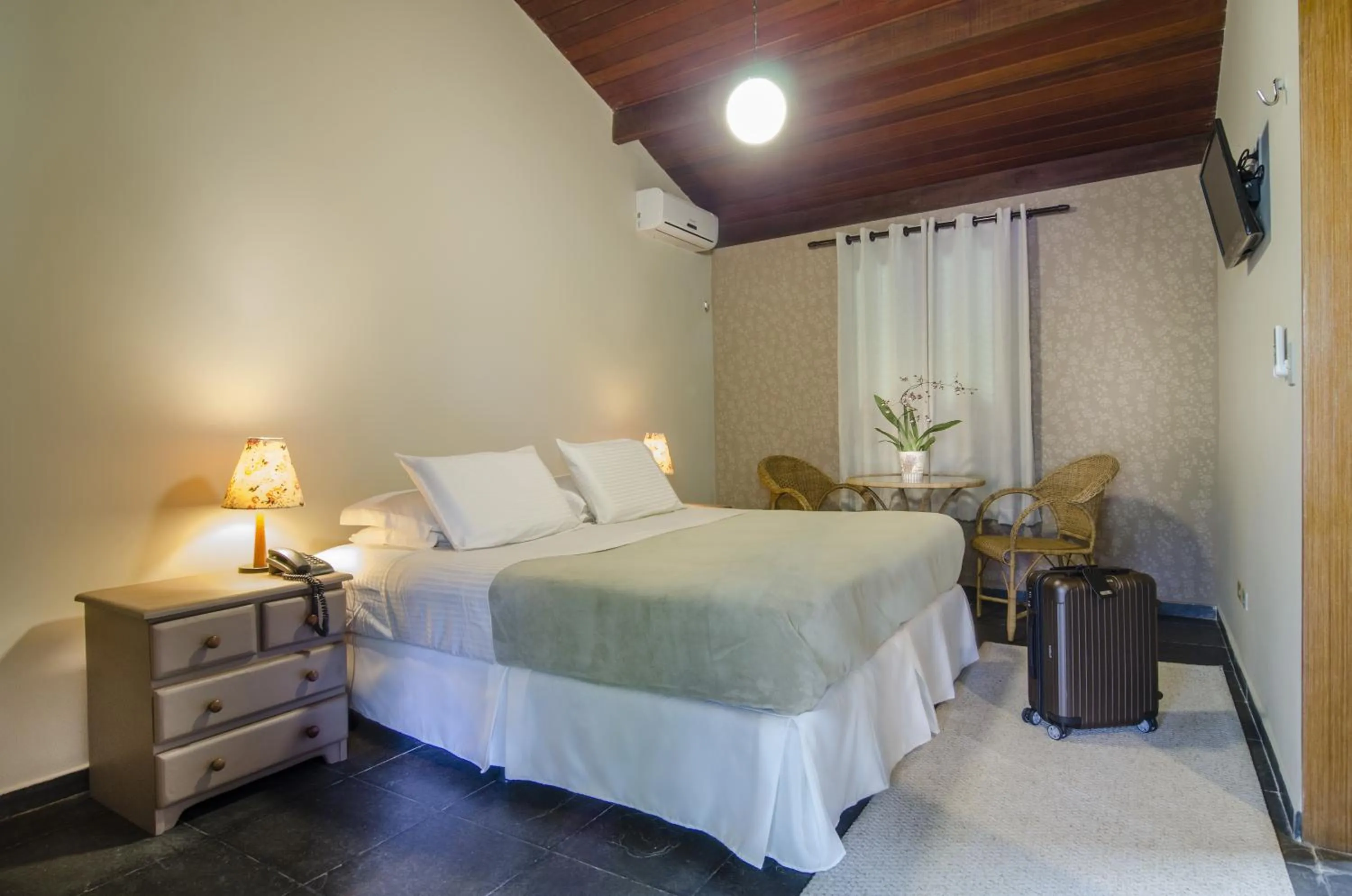 Photo of the whole room, Bed in Oasis Hotel Spa