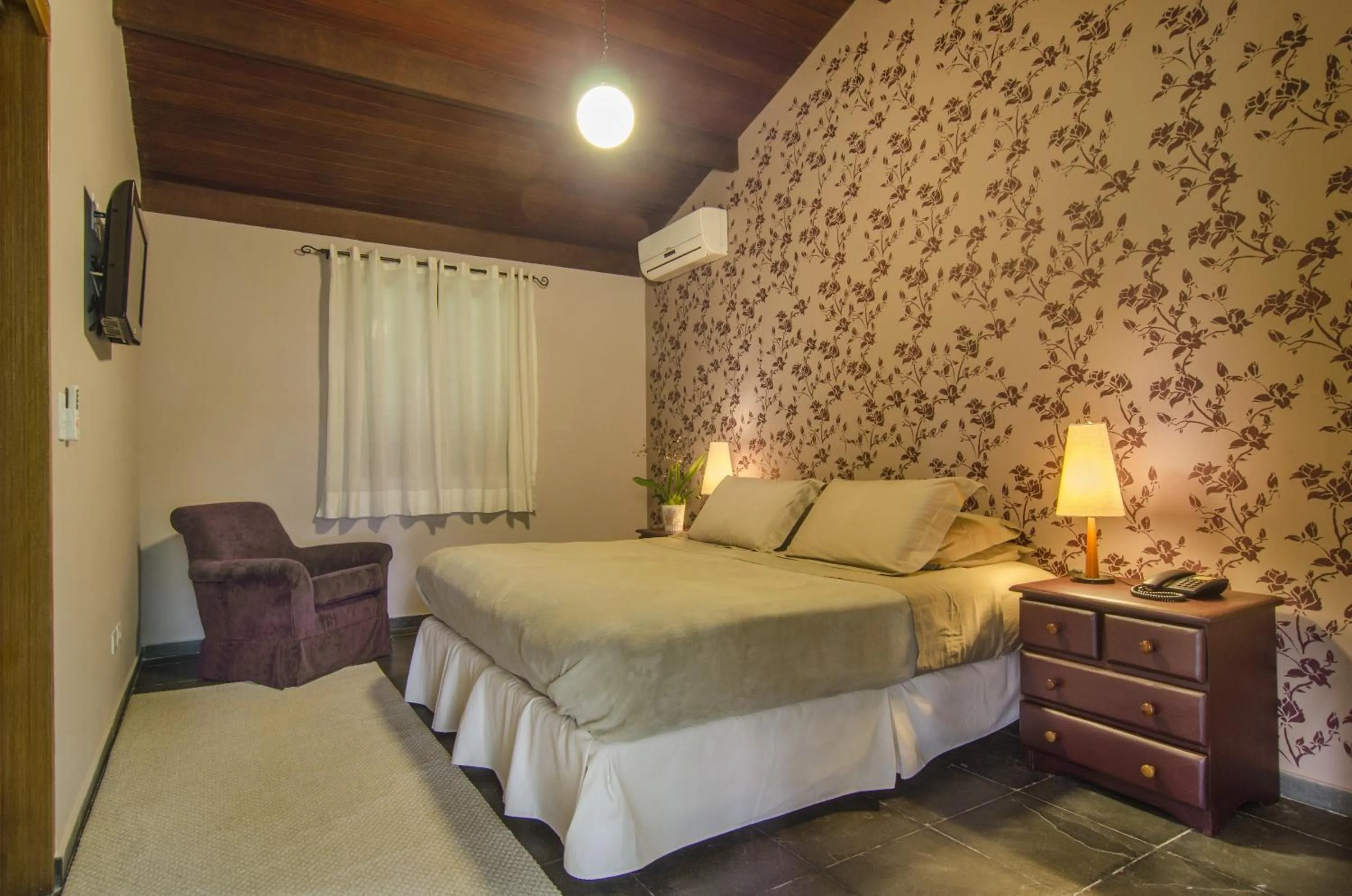 Photo of the whole room, Bed in Oasis Hotel Spa