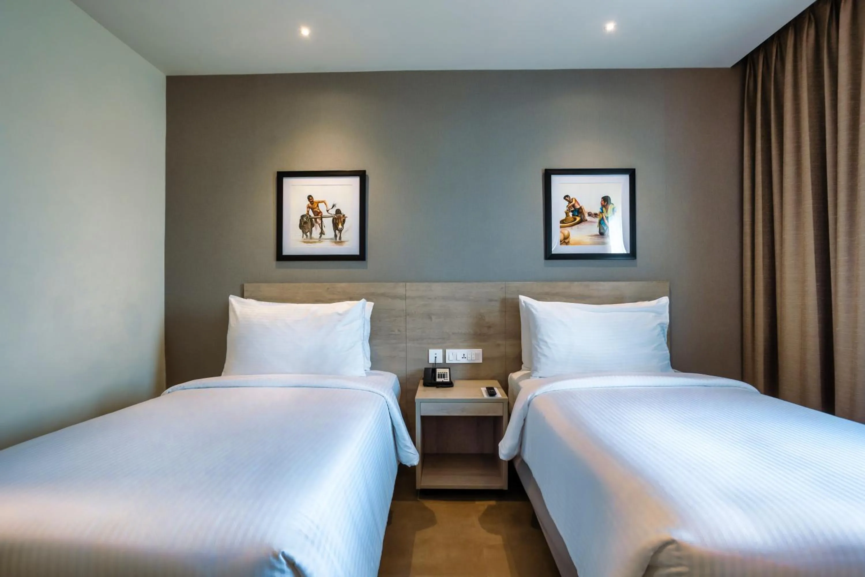 Bedroom, Bed in Amika Hotel,Madurai - Near Airport