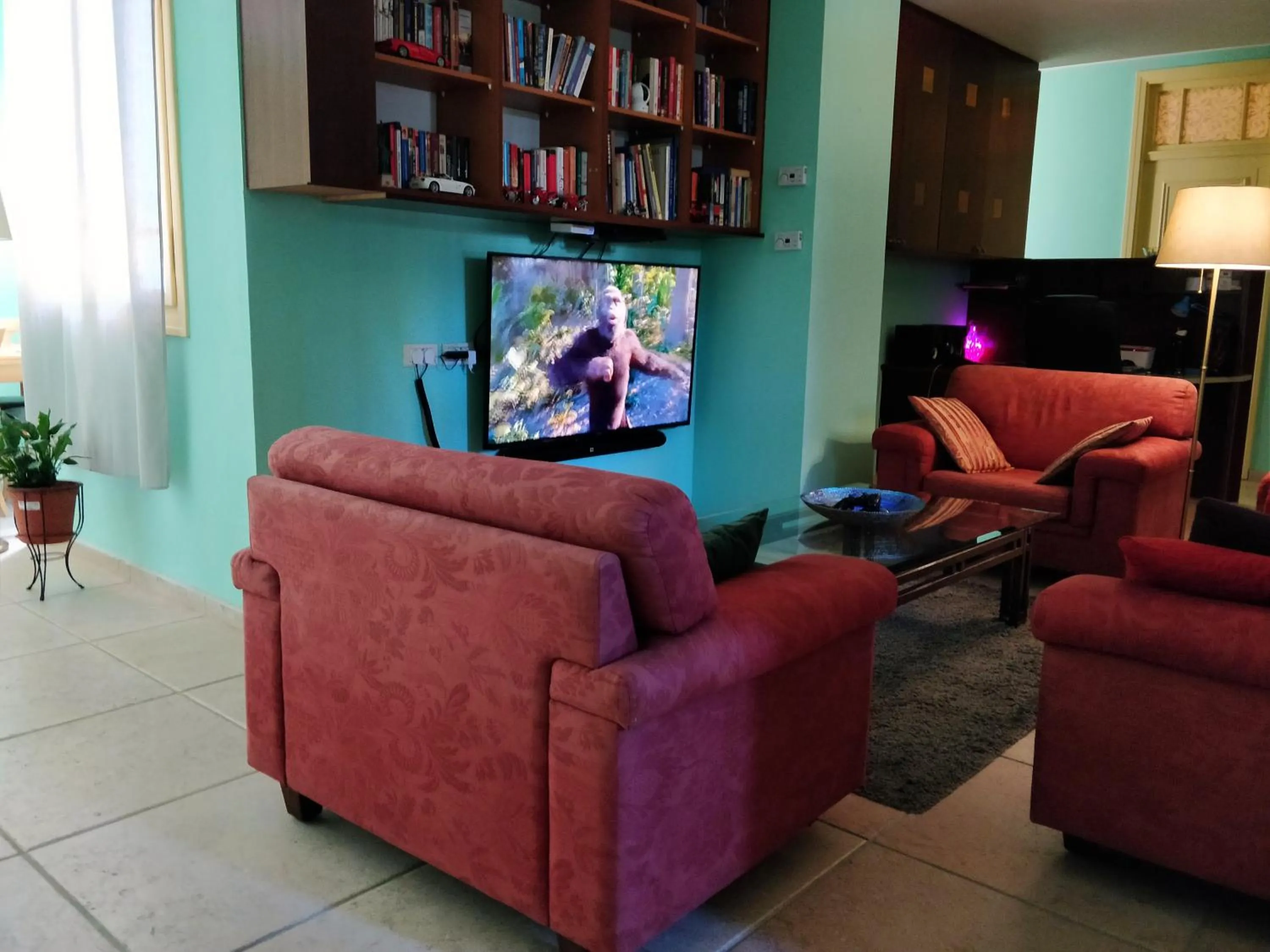 Library in Hostel Roks