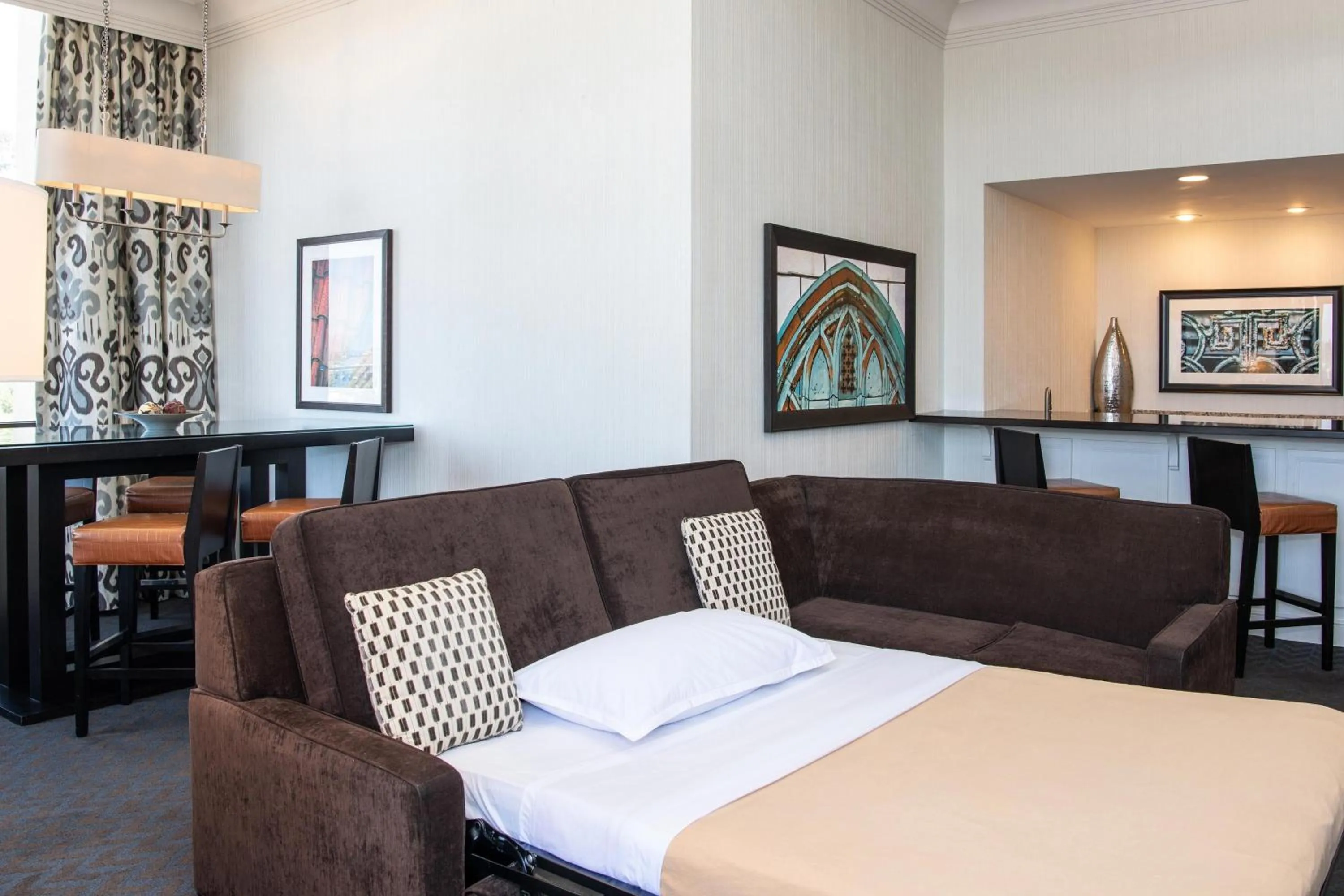 Photo of the whole room in Sheraton Mission Valley San Diego Hotel