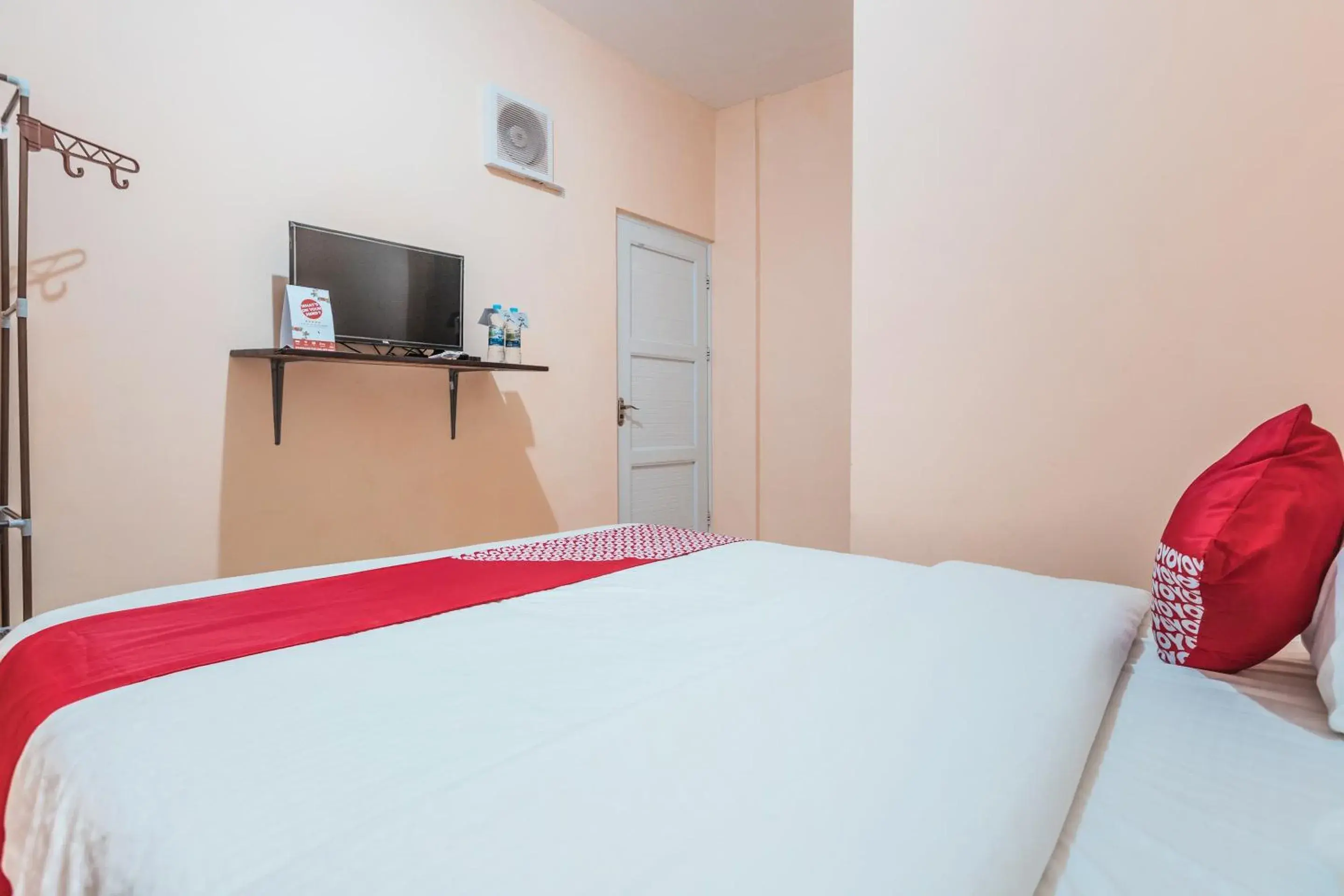 Bedroom, Bed in Hotel O Eden Guest House Bedroom, Bed in Hotel O Eden Guest House