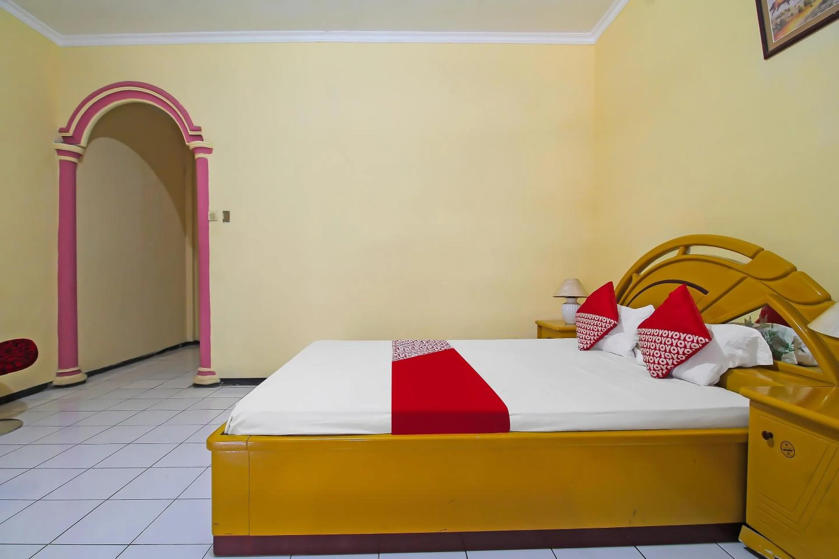 Bedroom, Bed in OYO 1984 Hotel Istana Family Syariah