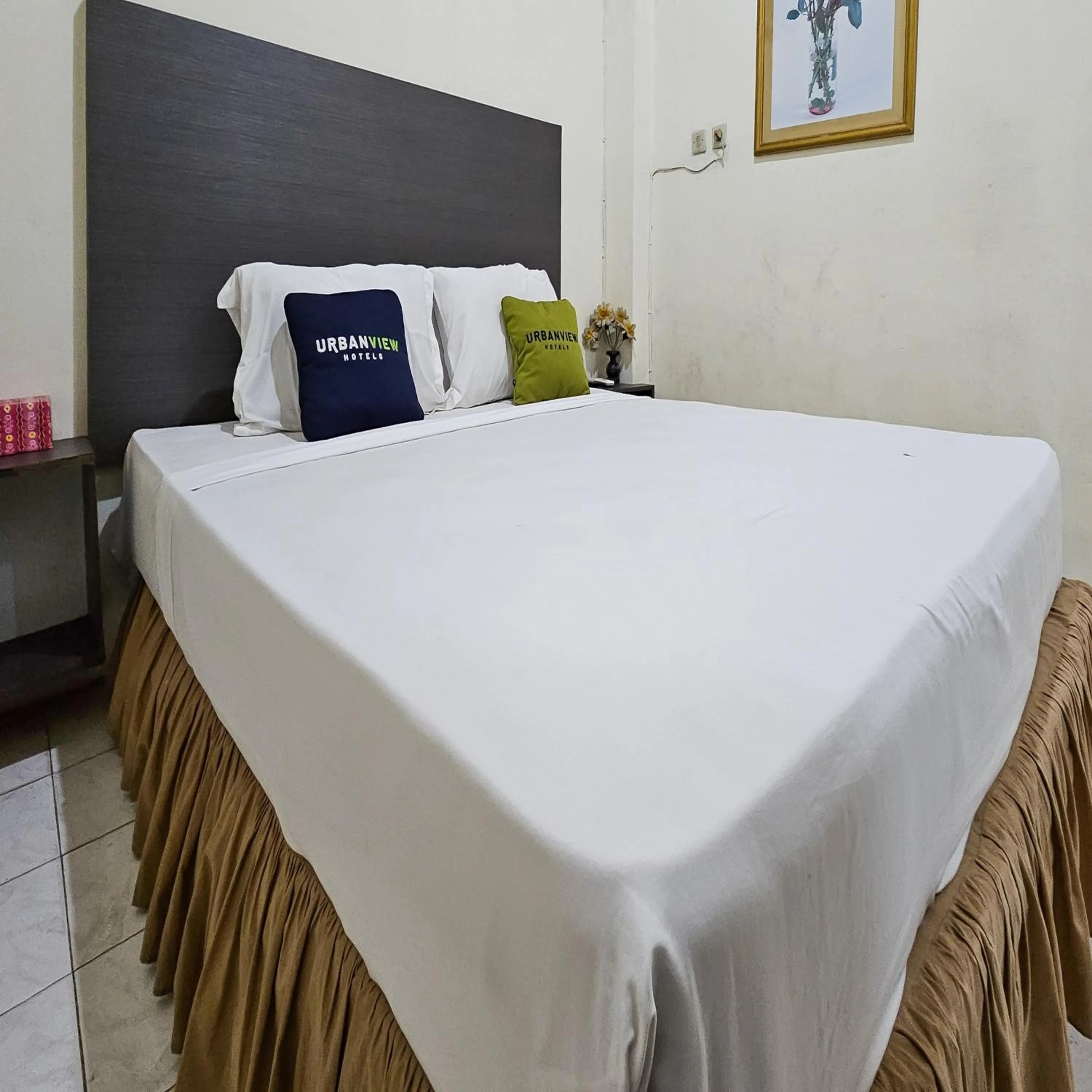 Bedroom, Bed in Urbanview Hotel Kharisma Banjarmasin