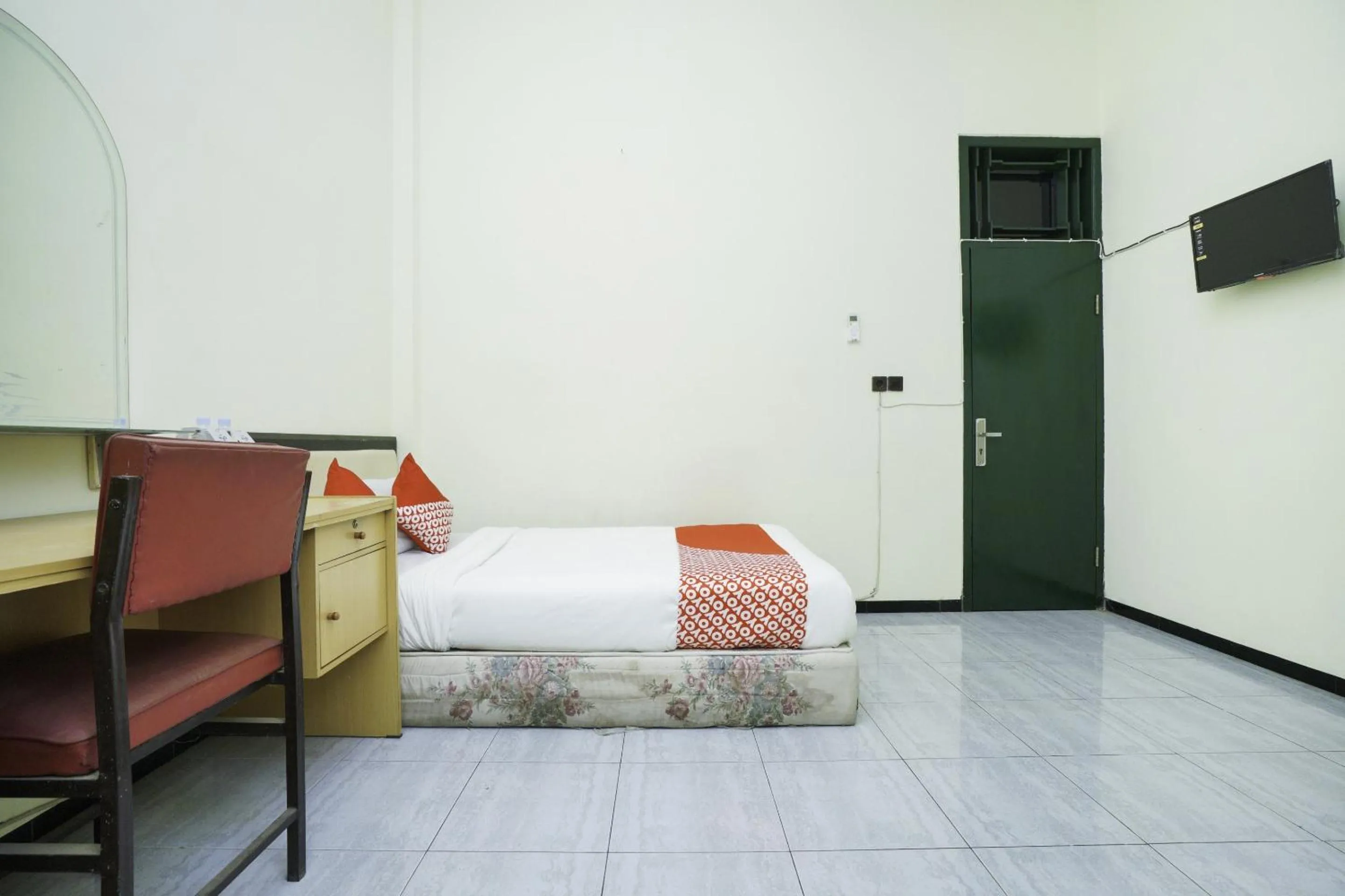 Delxue Twin Room in Hotel O Penginapan Bidara Syariah