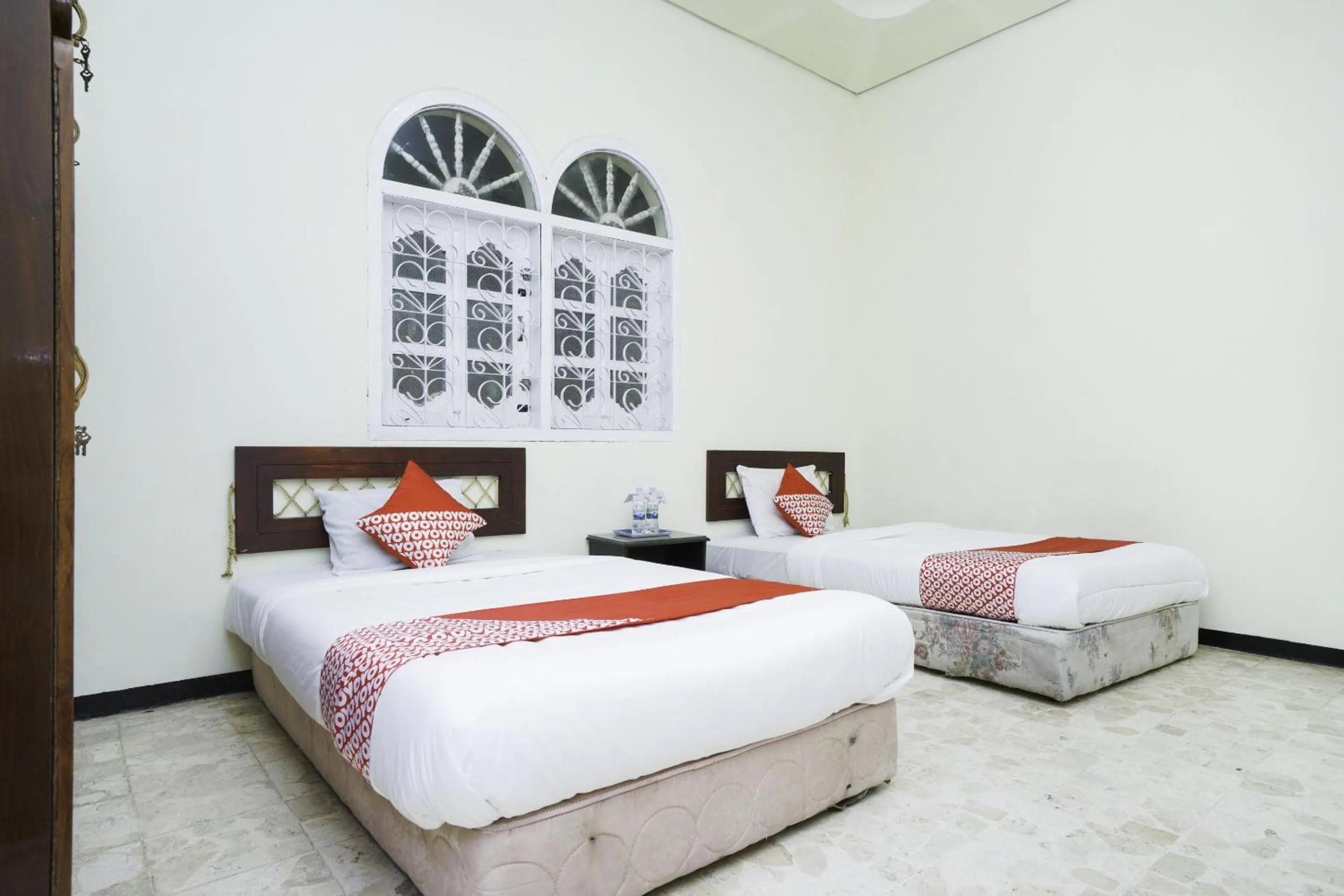 Delxue Twin Room in Hotel O Penginapan Bidara Syariah