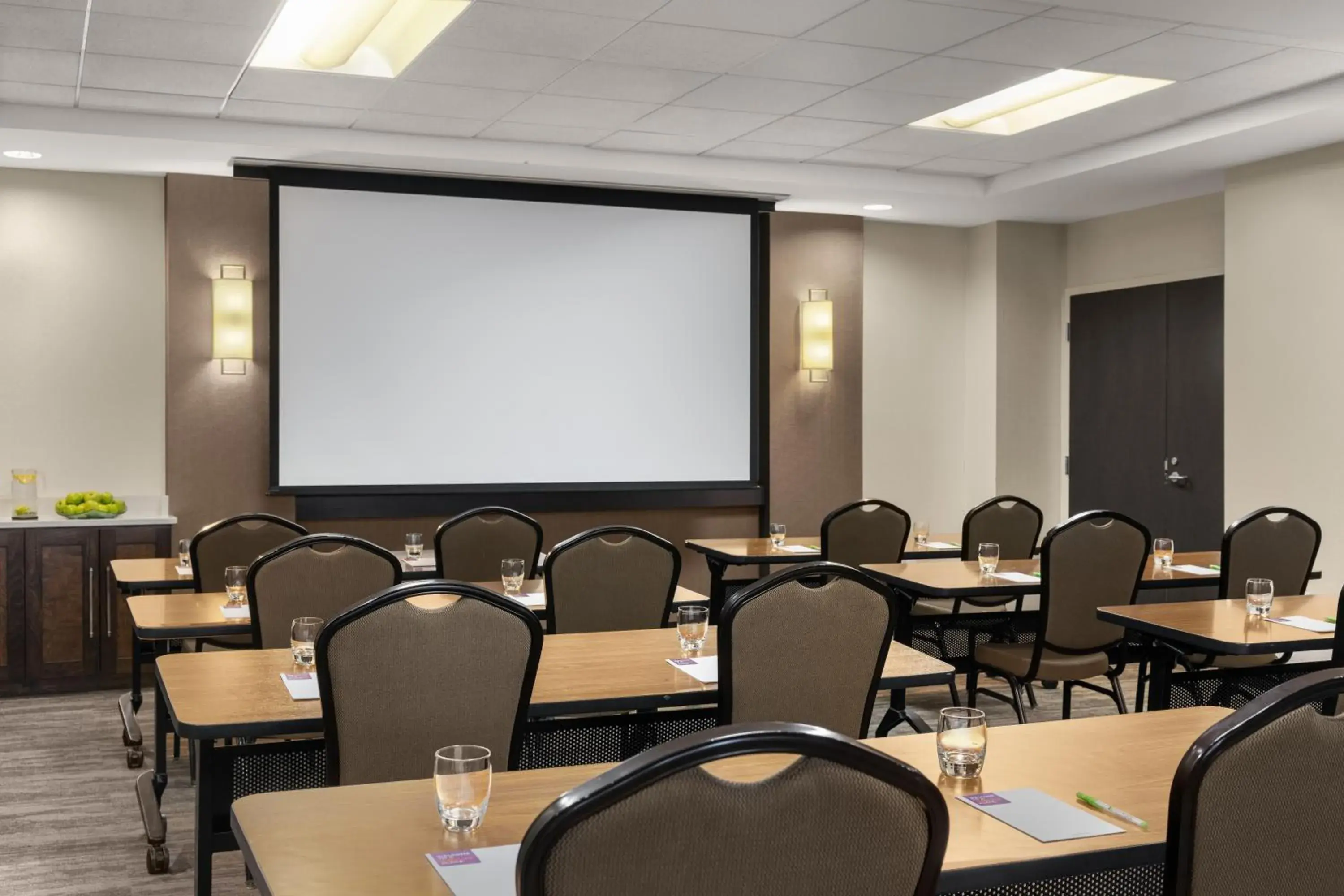 Meeting/conference room in Hyatt Place Charlotte Downtown Meeting/conference room in Hyatt Place Charlotte Downtown
