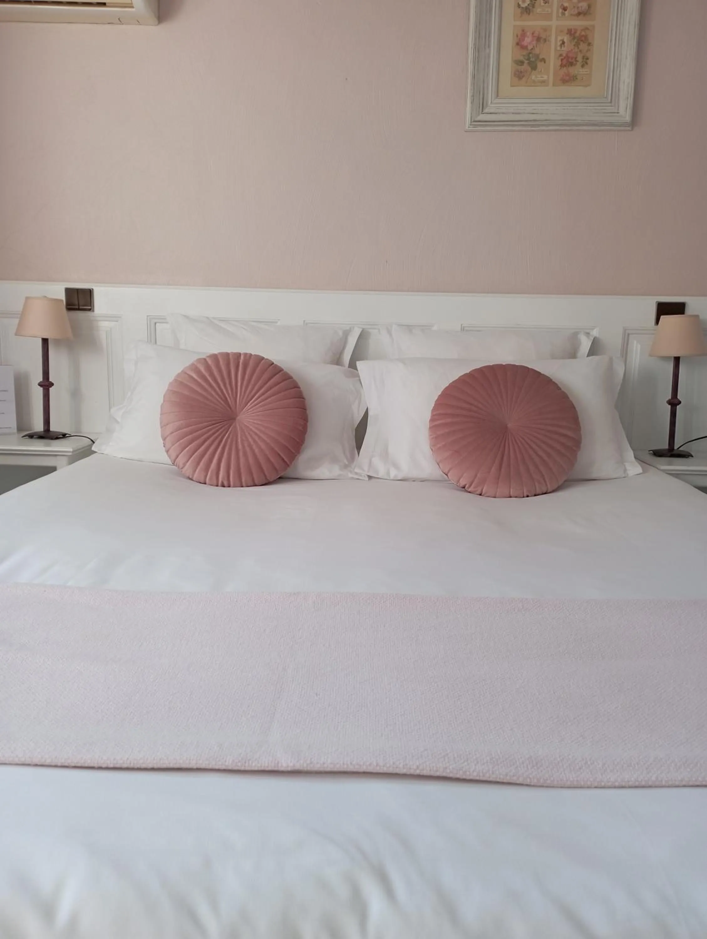 Budget Double Room in Hotel Mas De Cure Bourse