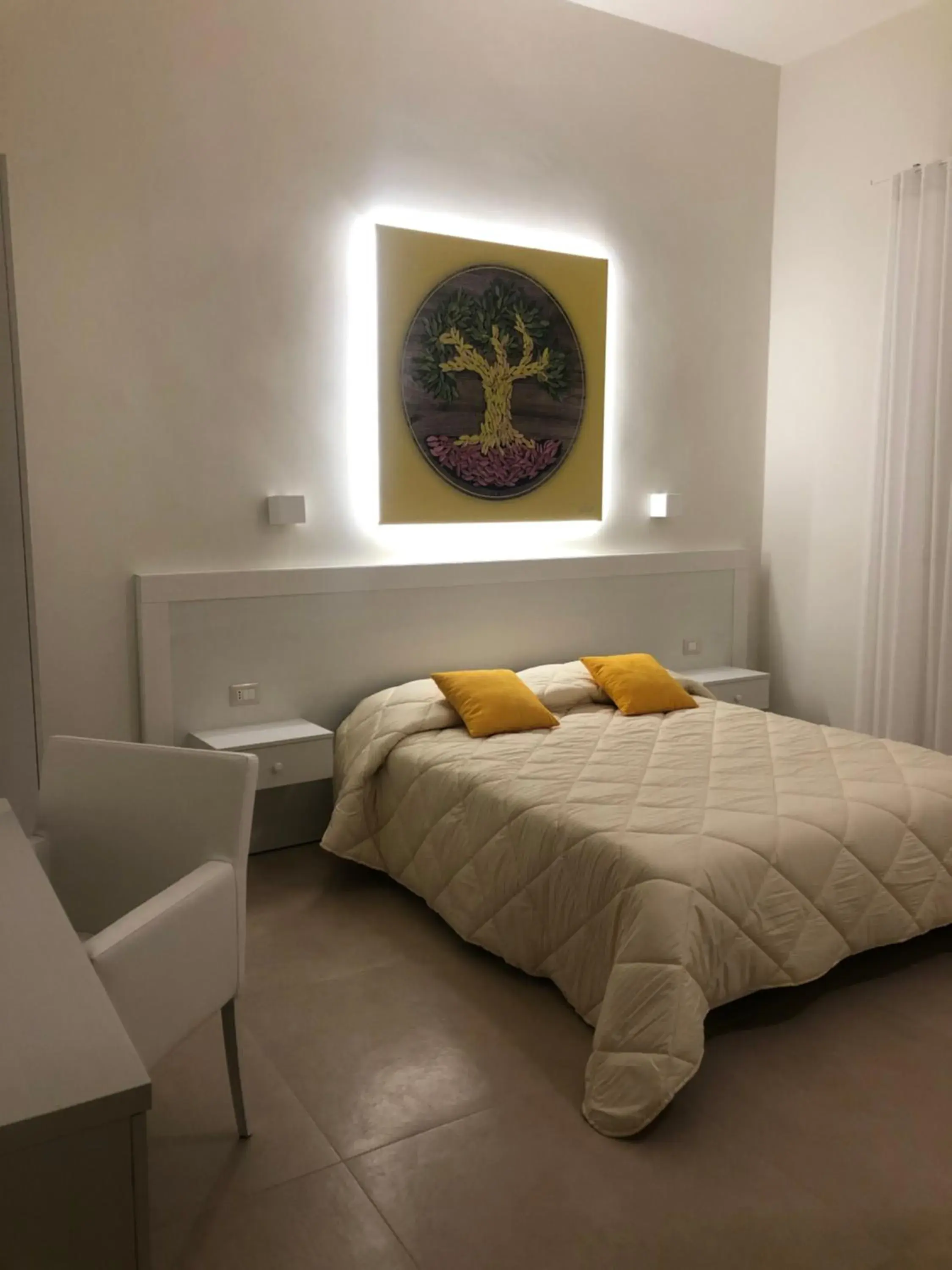 Large Double Room in PalÈat-Manduria Large Double Room in PalÈat-Manduria