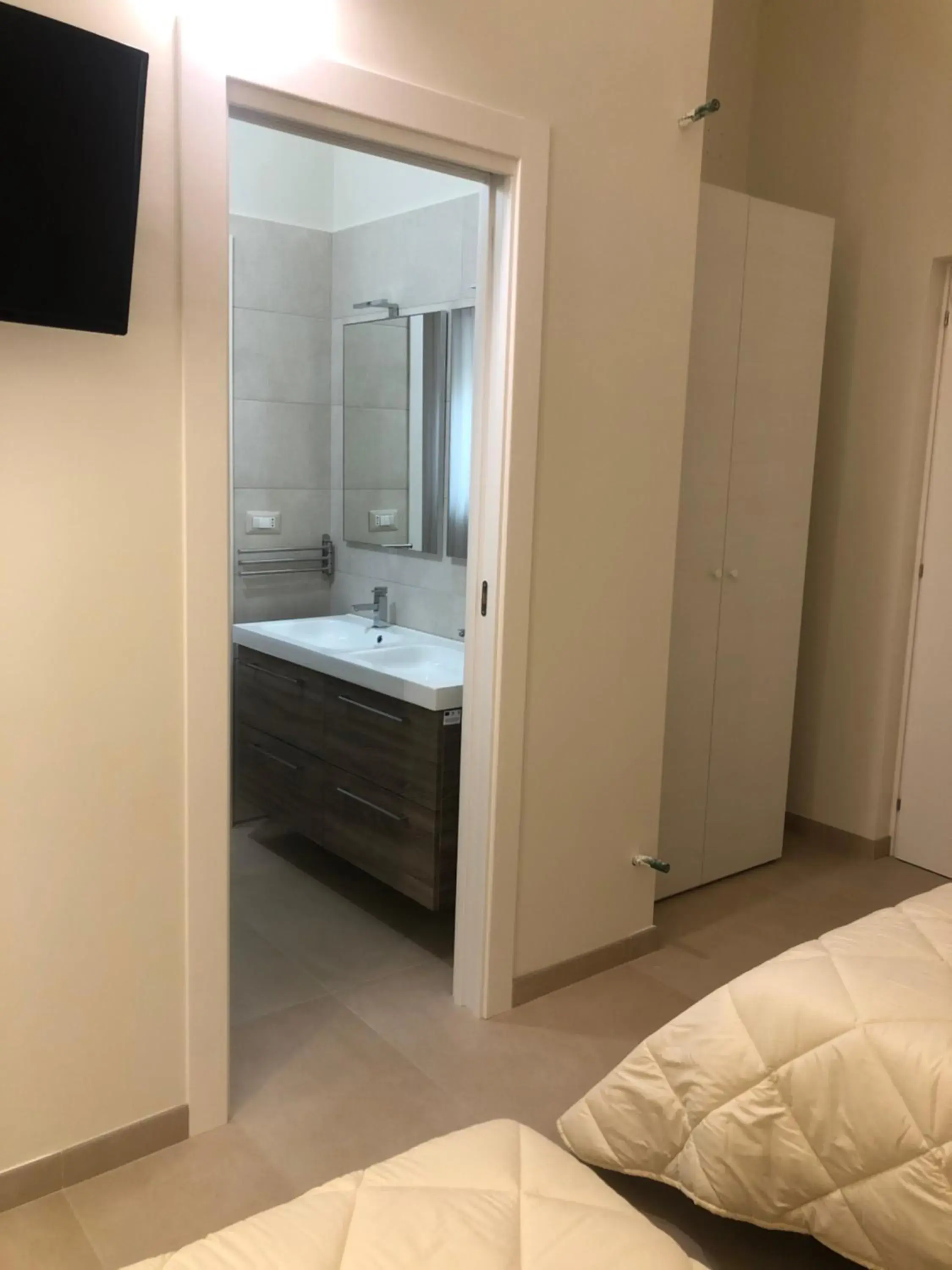 Quadruple Room with Private Bathroom in PalÈat-Manduria Quadruple Room with Private Bathroom in PalÈat-Manduria