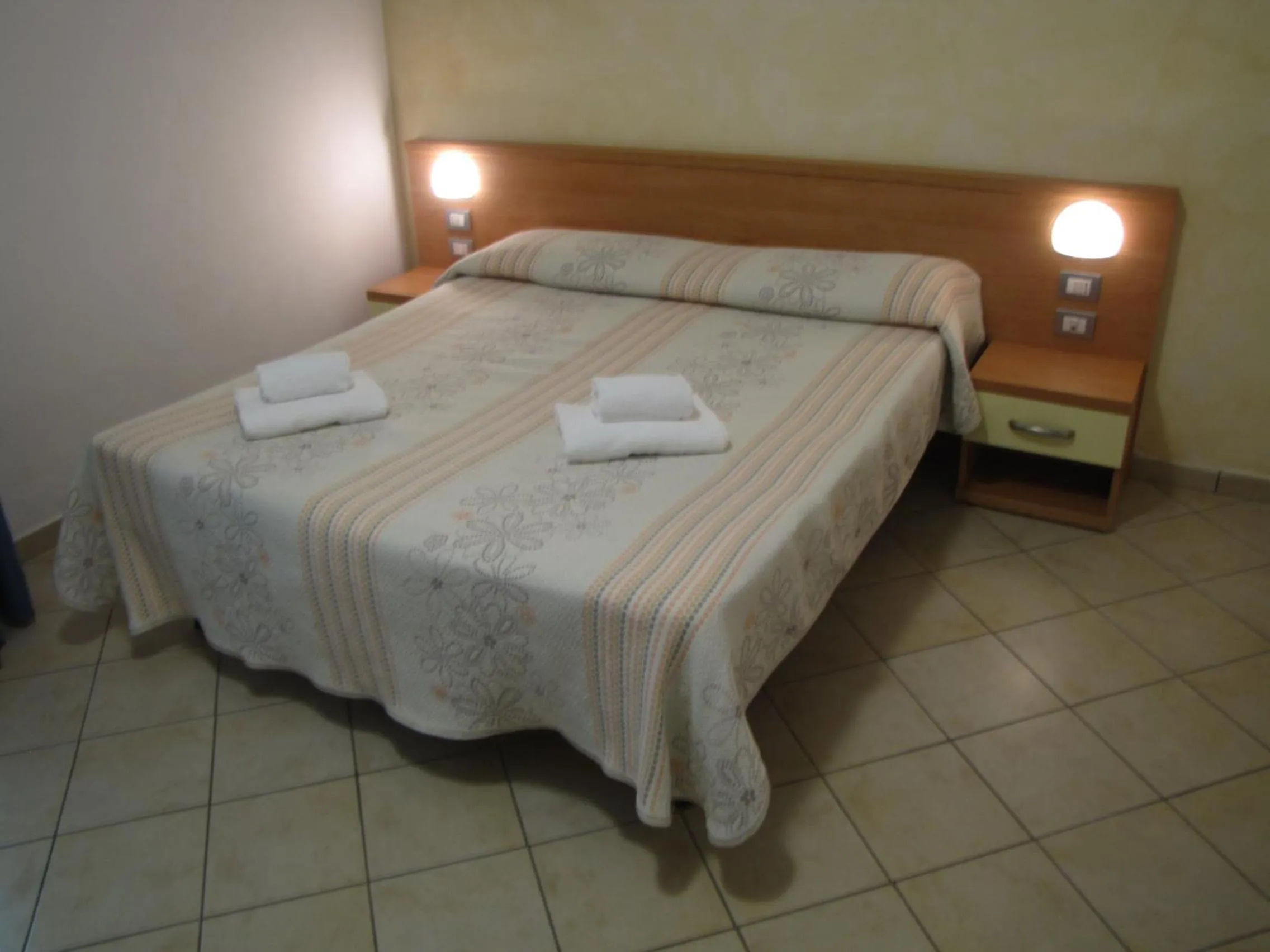 Bed in Residence Rosemary