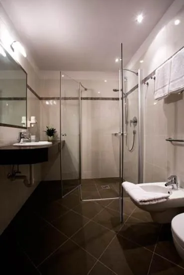 Bathroom in Hotel Pfandleralm