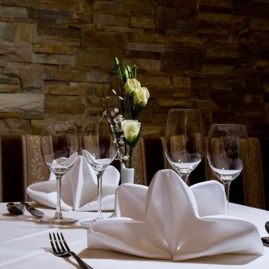 Restaurant/places to eat in Hotel Pfandleralm