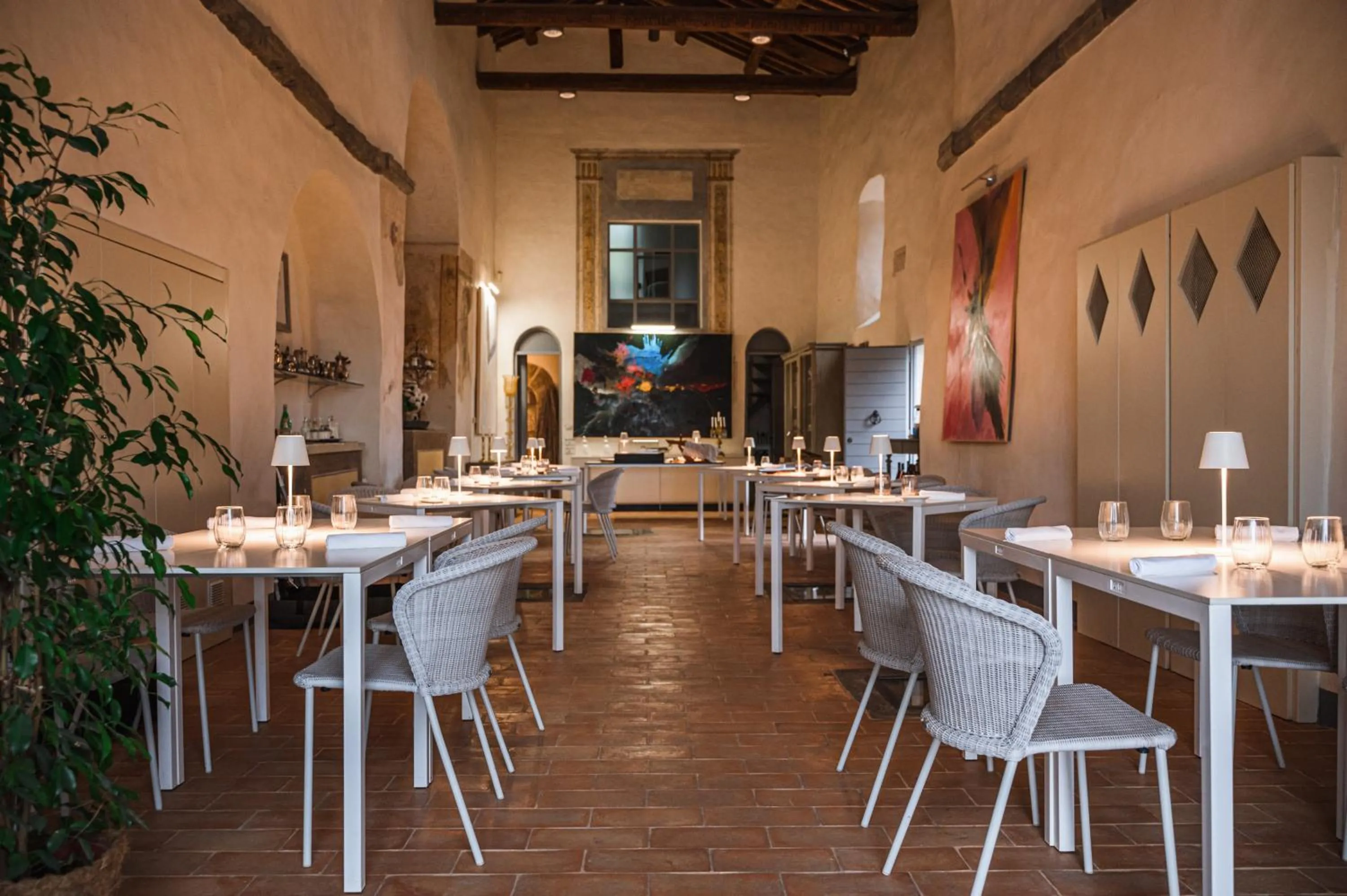 Restaurant/places to eat in Nikis Resort