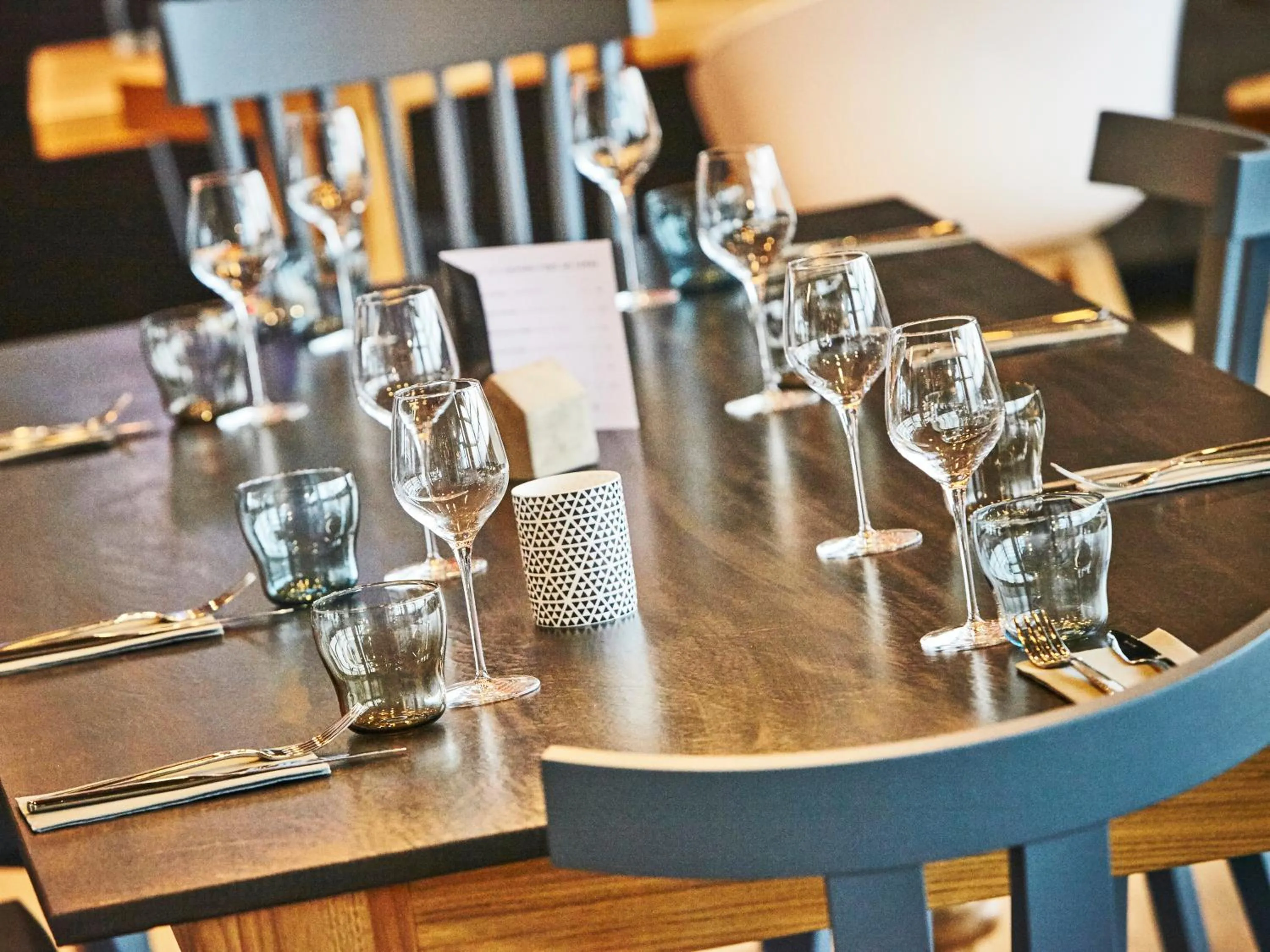 Restaurant/places to eat in Campanile Le Bourget – Airport