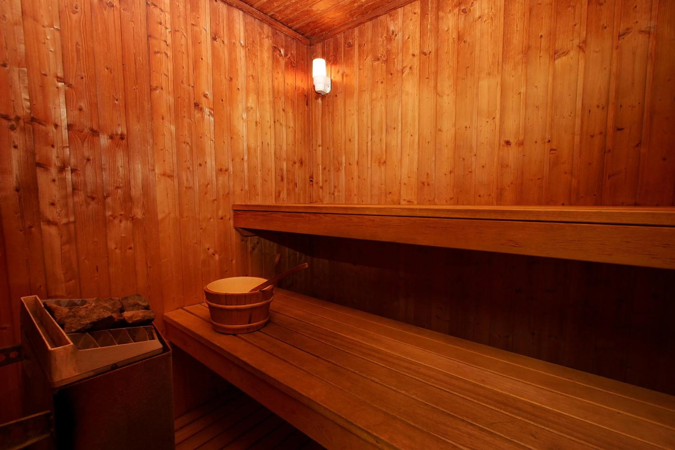 Spa and wellness centre/facilities in Campanile Le Bourget – Airport