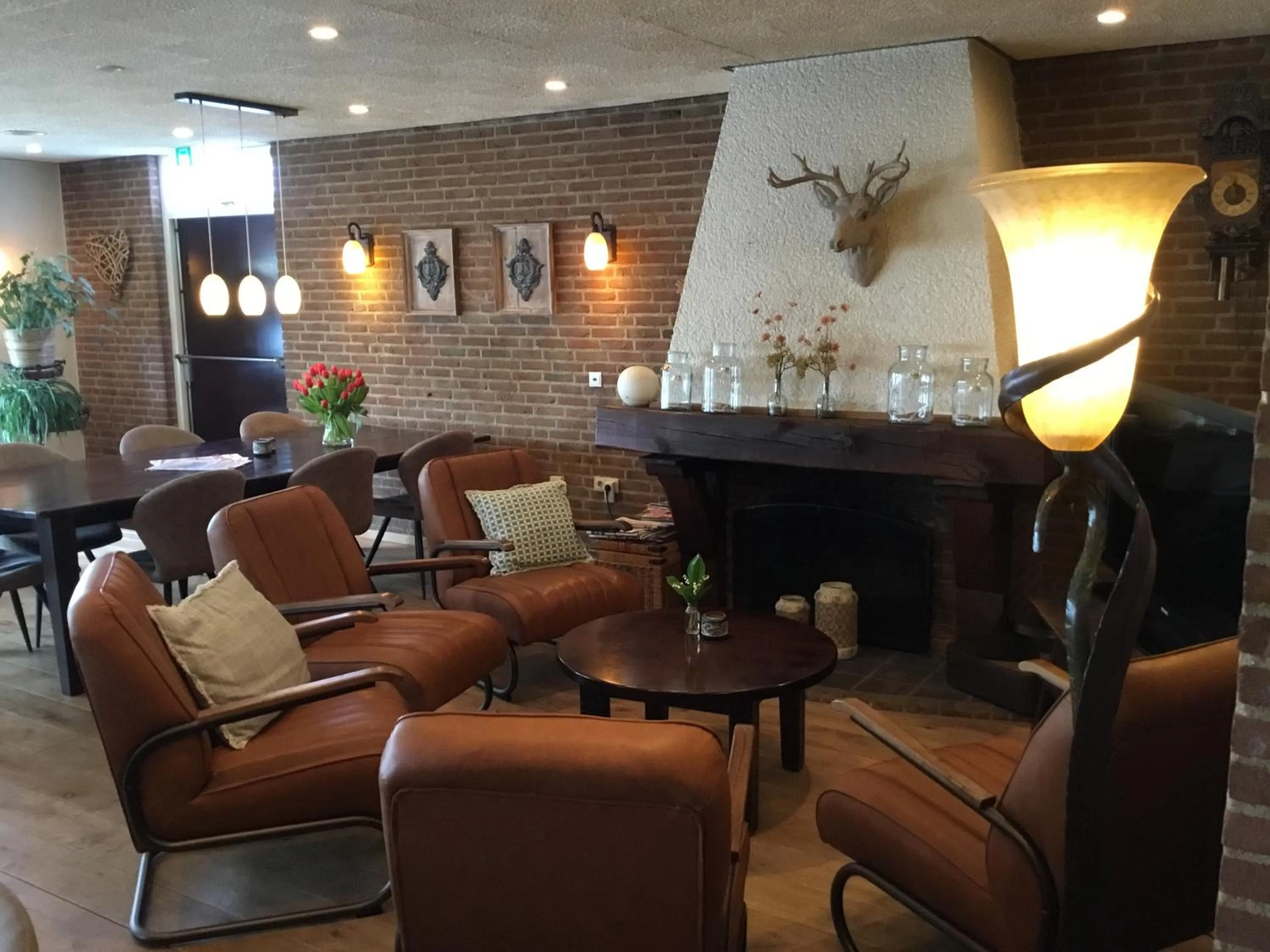 Communal lounge/ TV room in Hotel Steensel