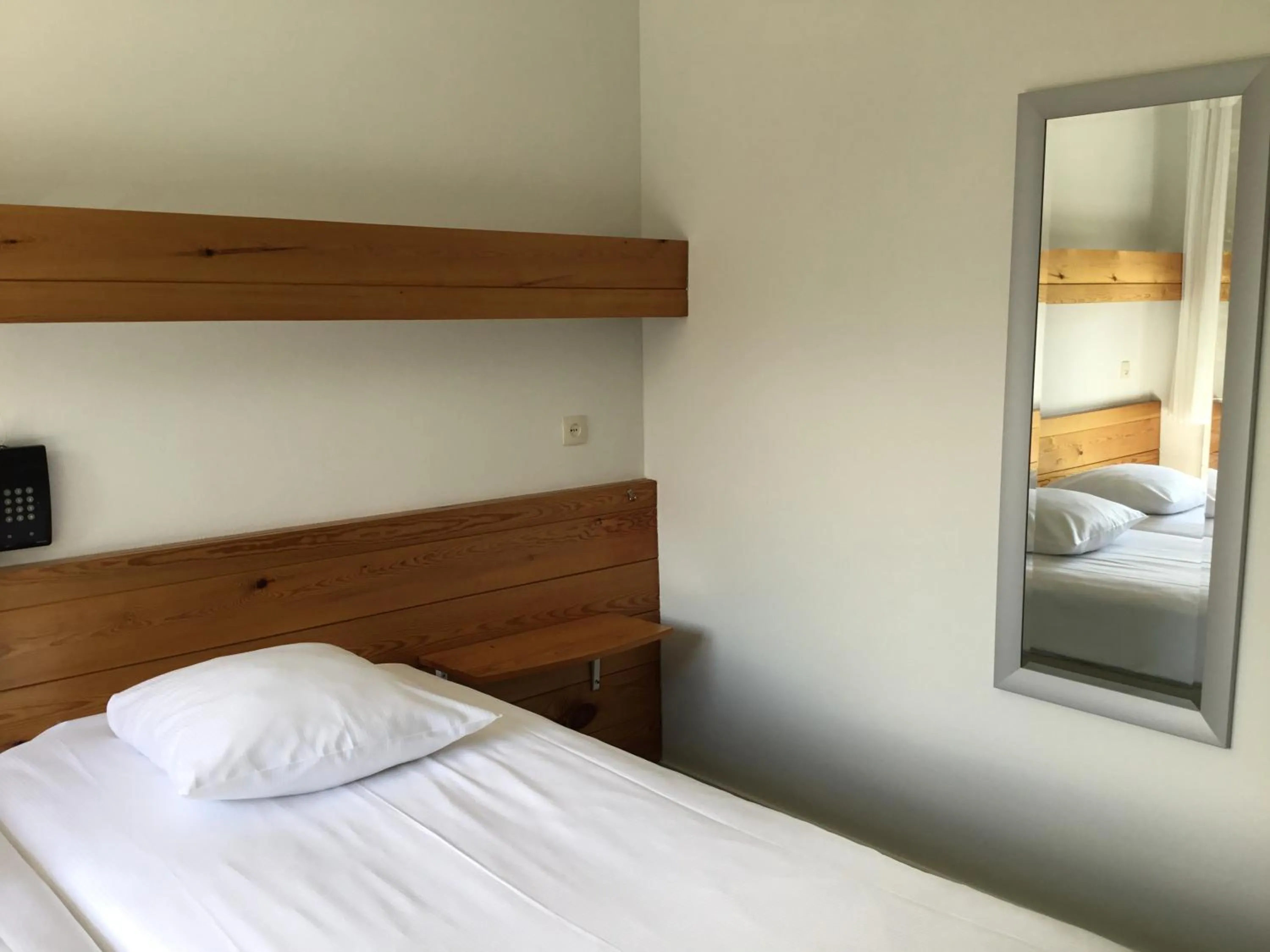 Bedroom, Bed in Hotel Steensel