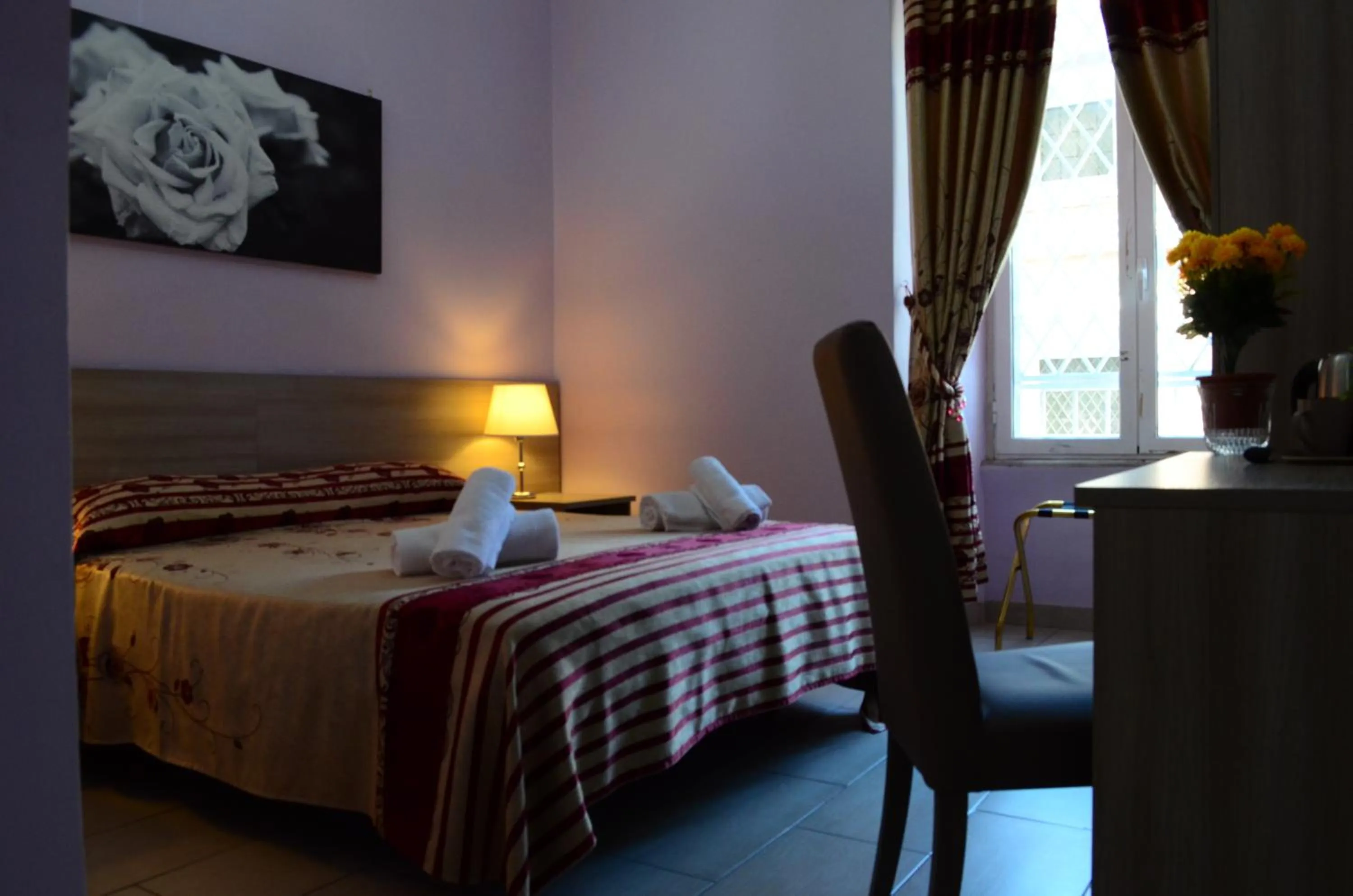 Photo of the whole room, Bed in B&B Roma Castle Termini
