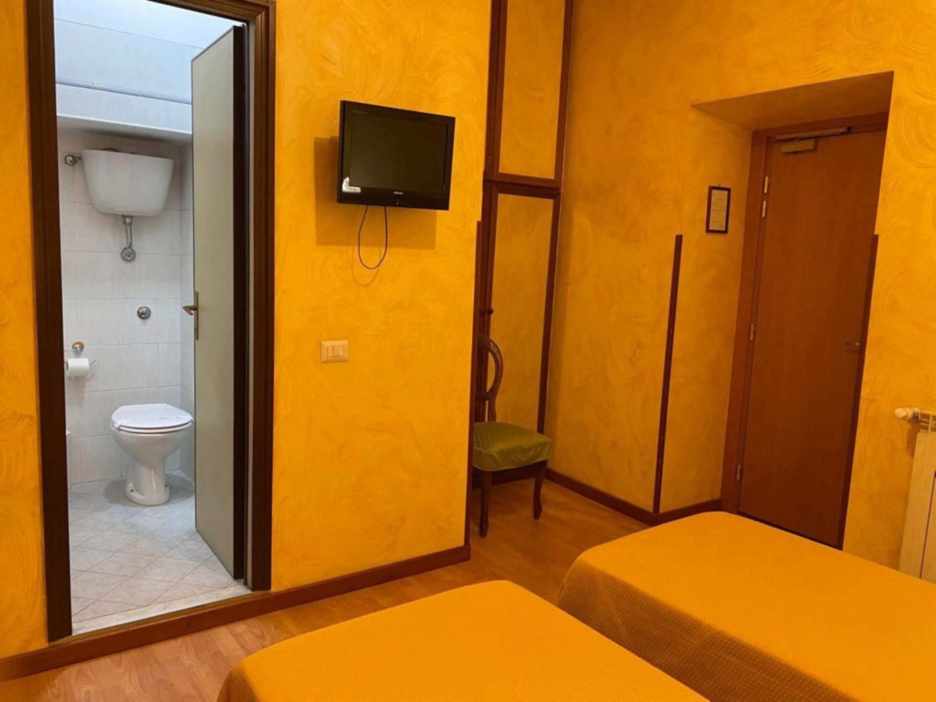 Bedroom, Bed in B&B Roma Castle Termini