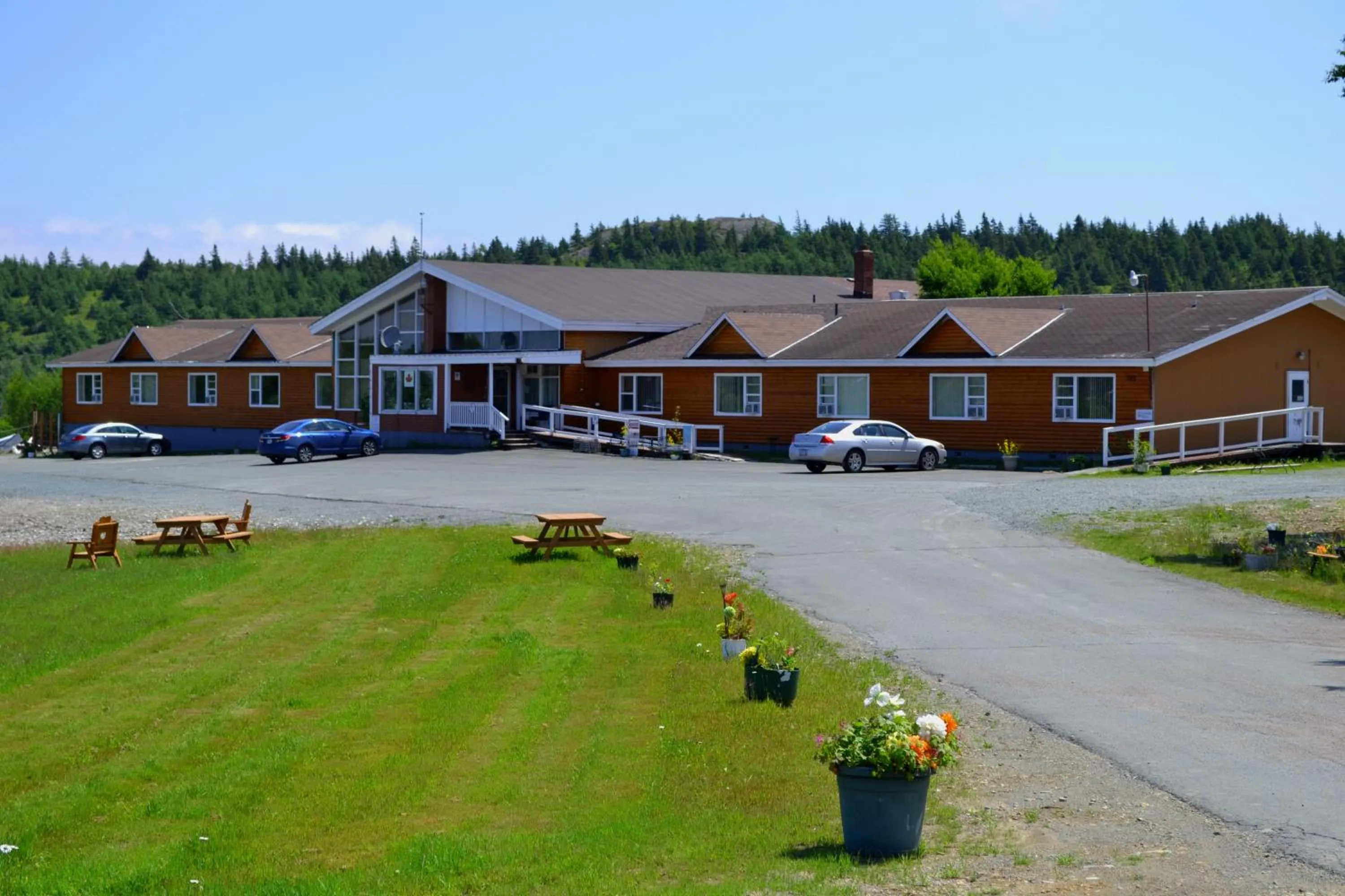 Property building in Silverwood Inn Hotel Bay Roberts