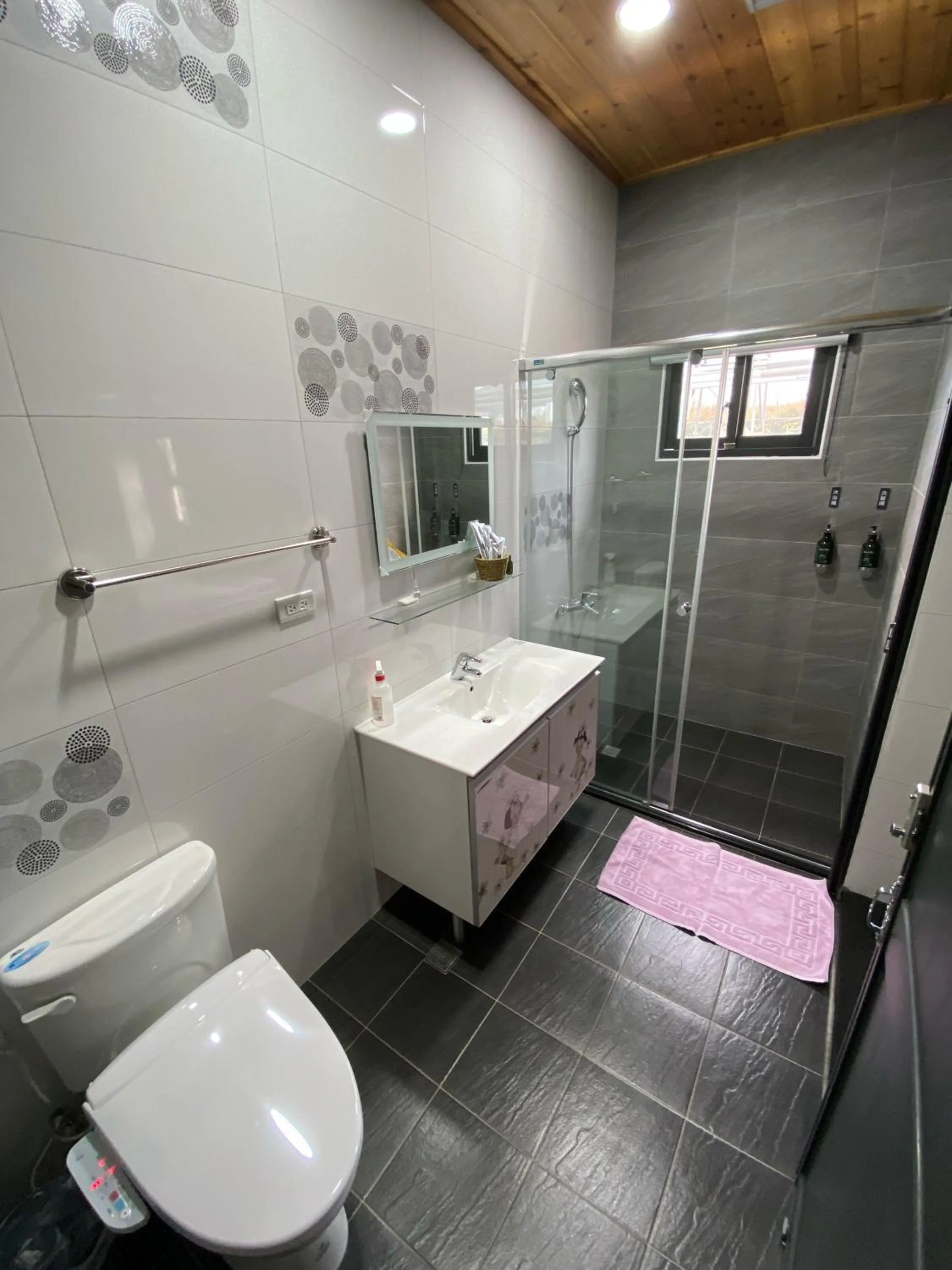 Shower in 晨民宿 Morning Homestay