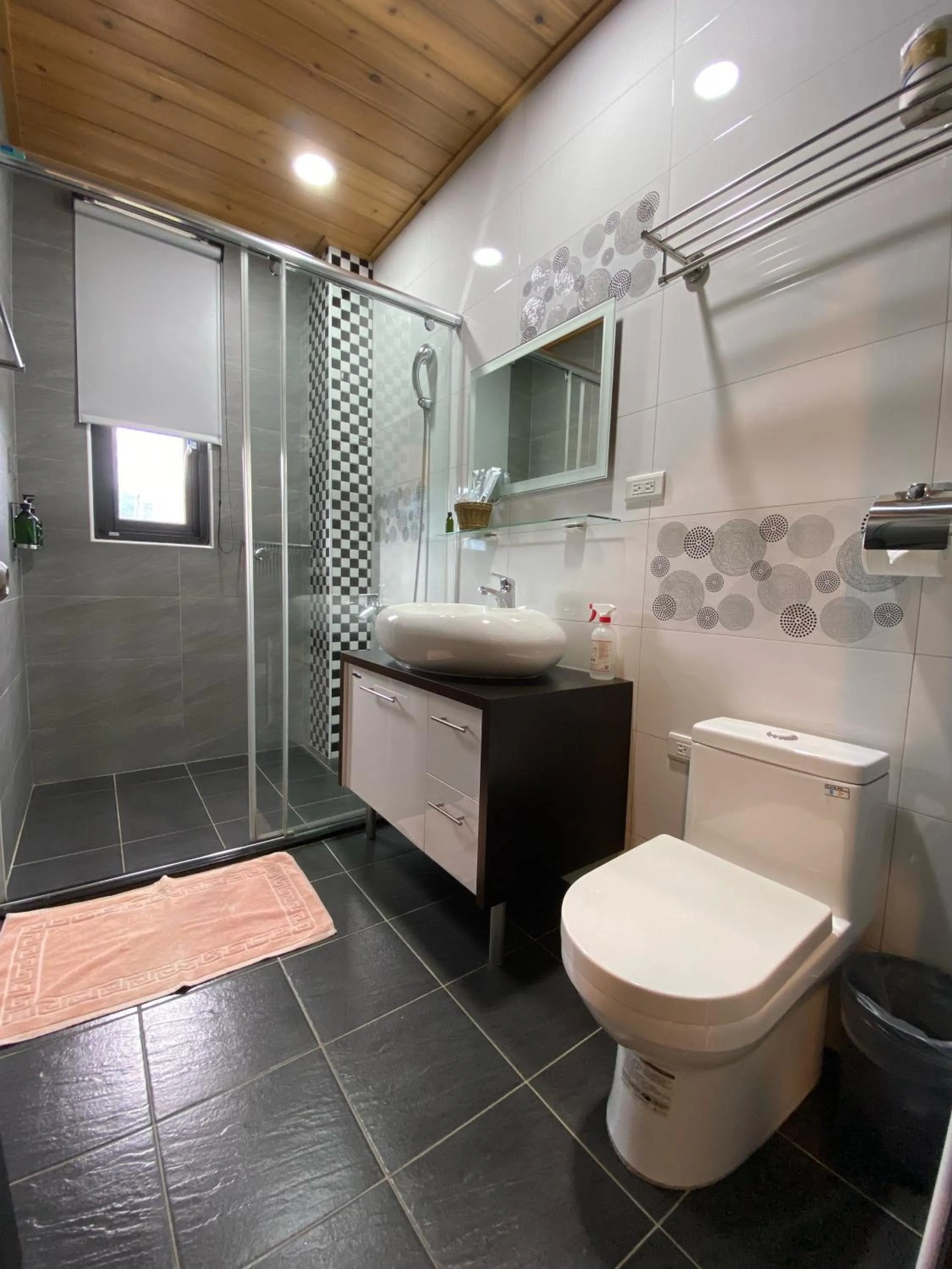 Shower in 晨民宿 Morning Homestay