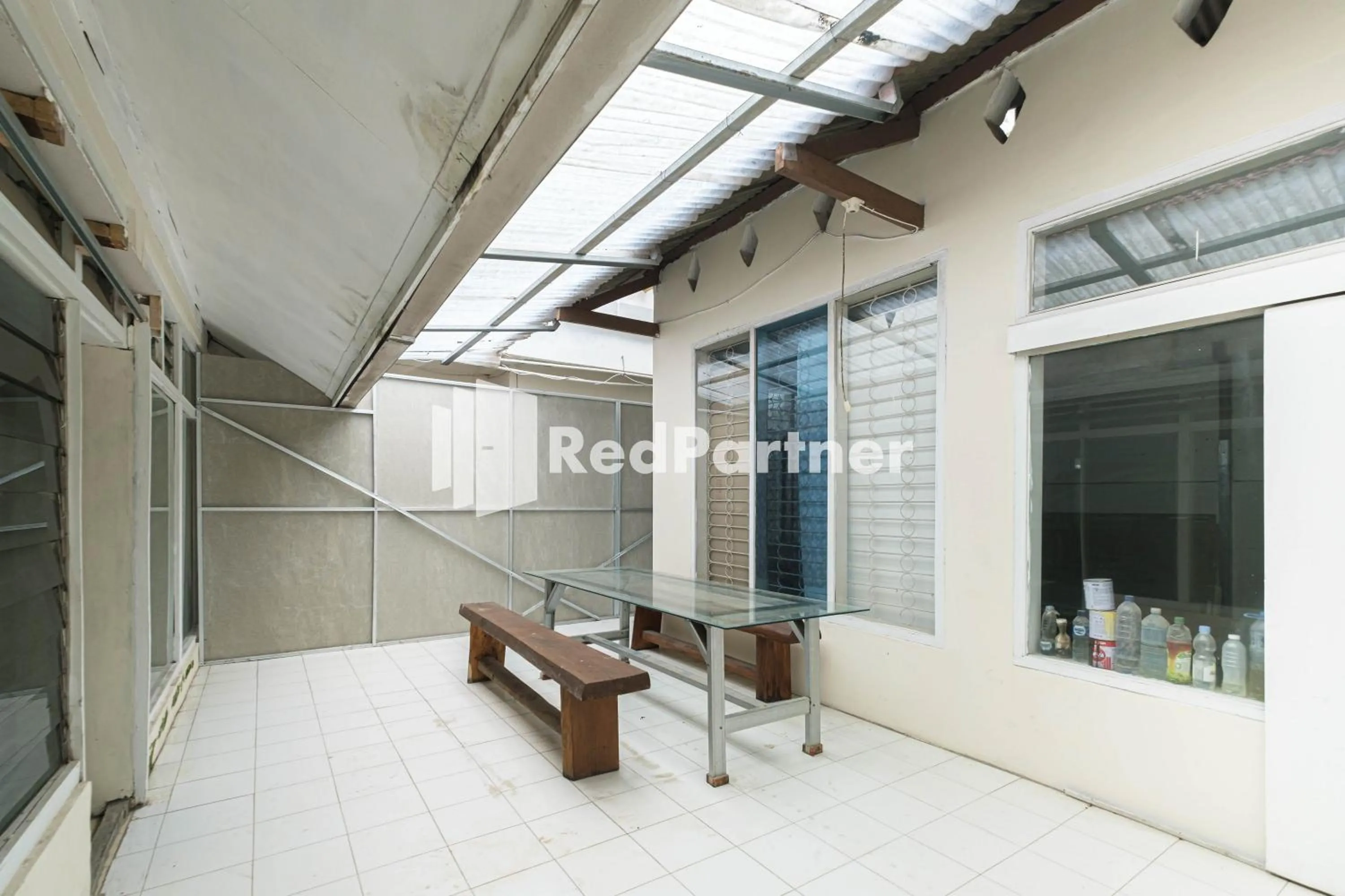 Seating area in Pondok Cahya Panorama Lembang RedPartner