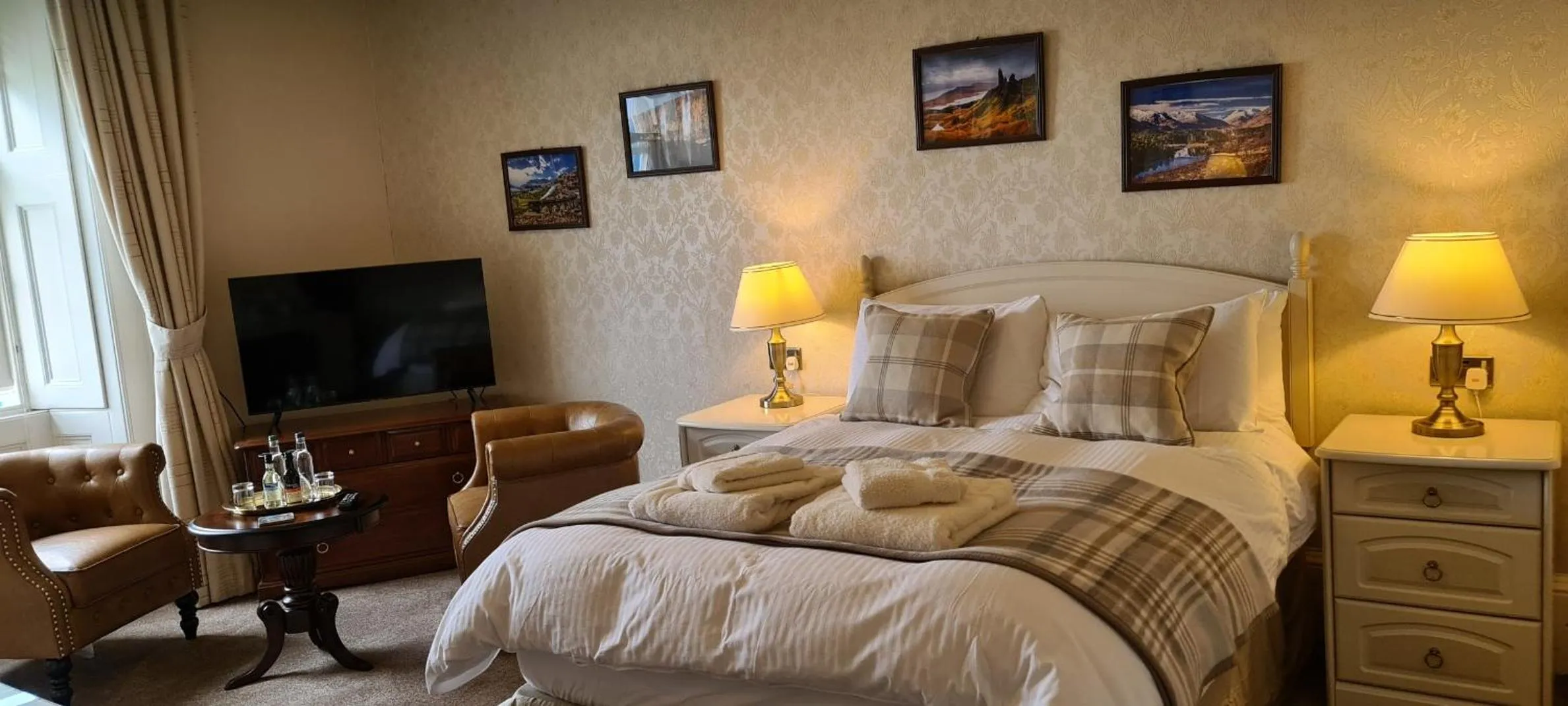 Bed in CREAG DHUBH COUNTRY HOUSE