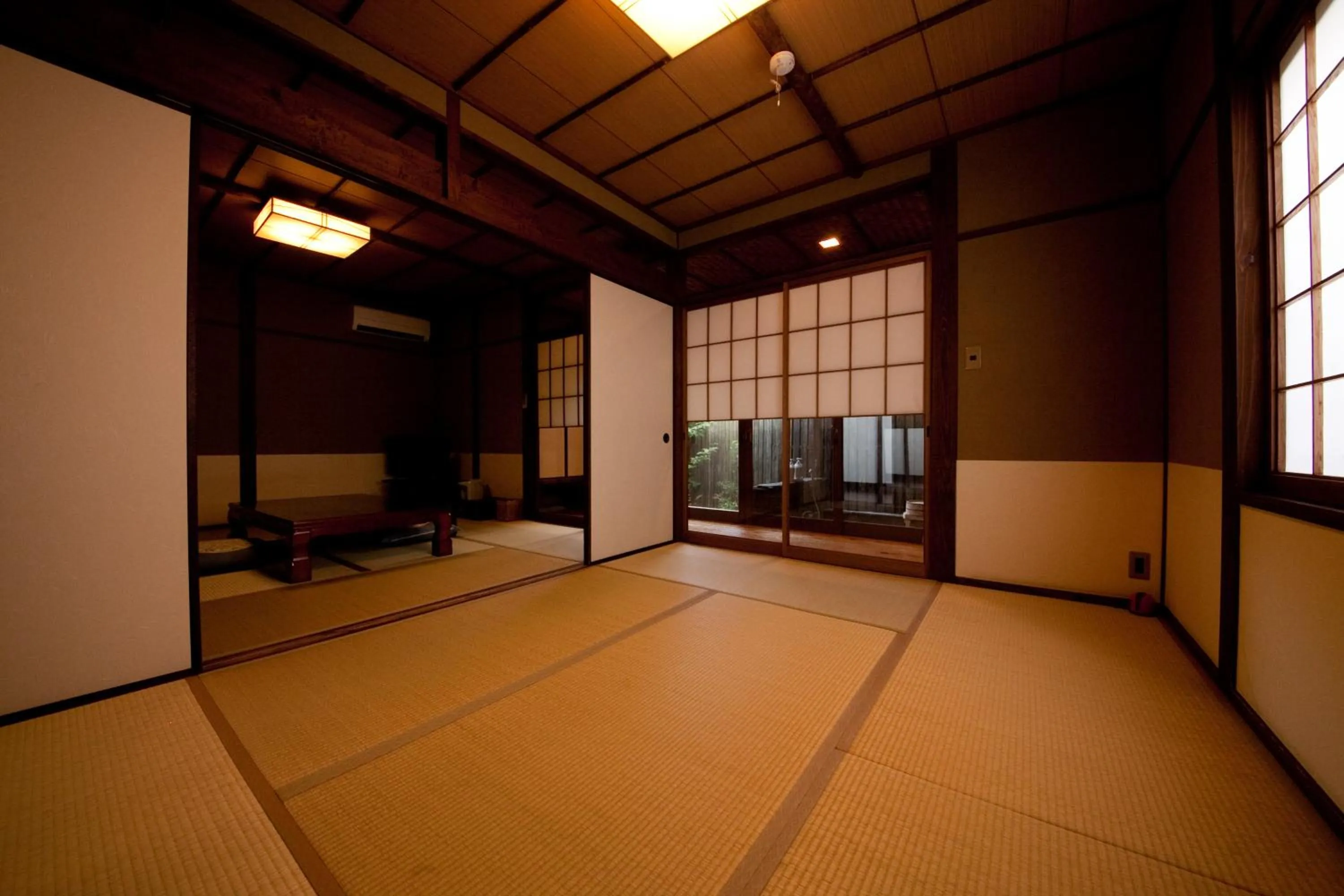 Photo of the whole room in Yufuin Gettouan