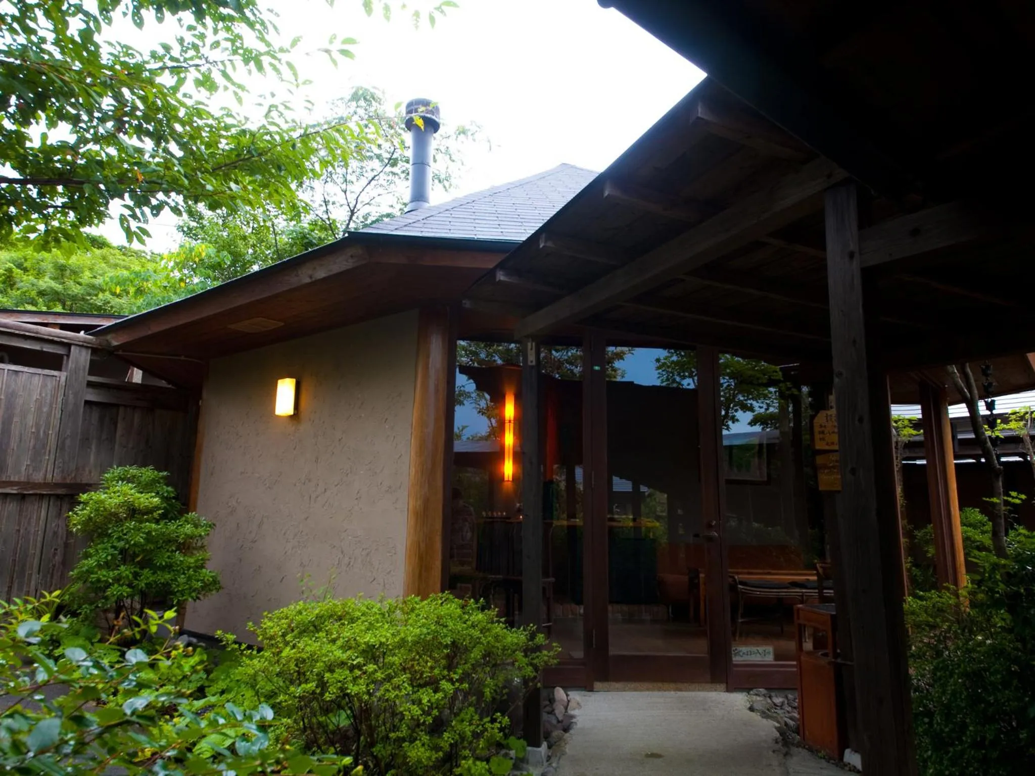 Facade/entrance in Yufuin Gettouan