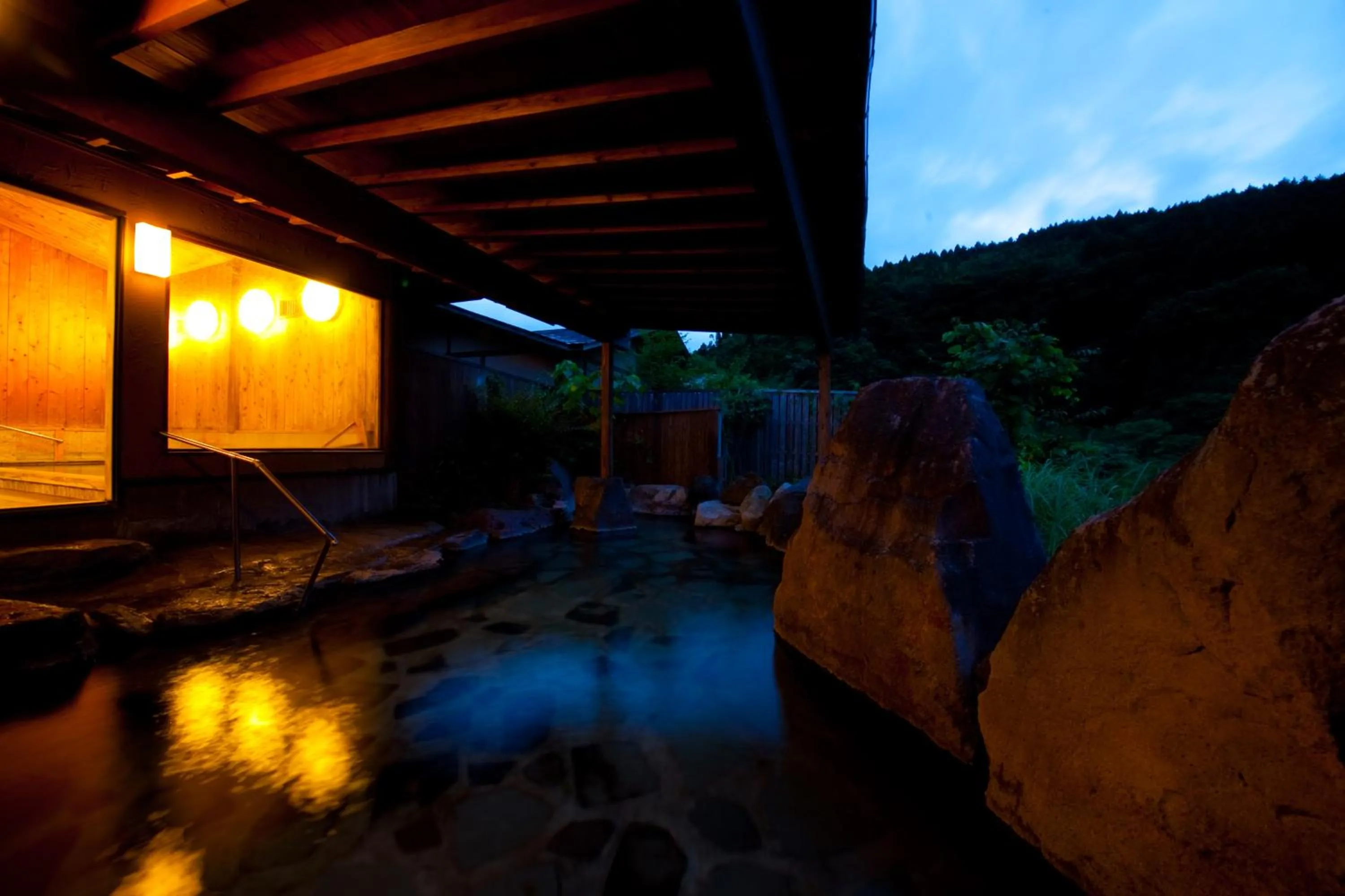 Hot Spring Bath in Yufuin Gettouan