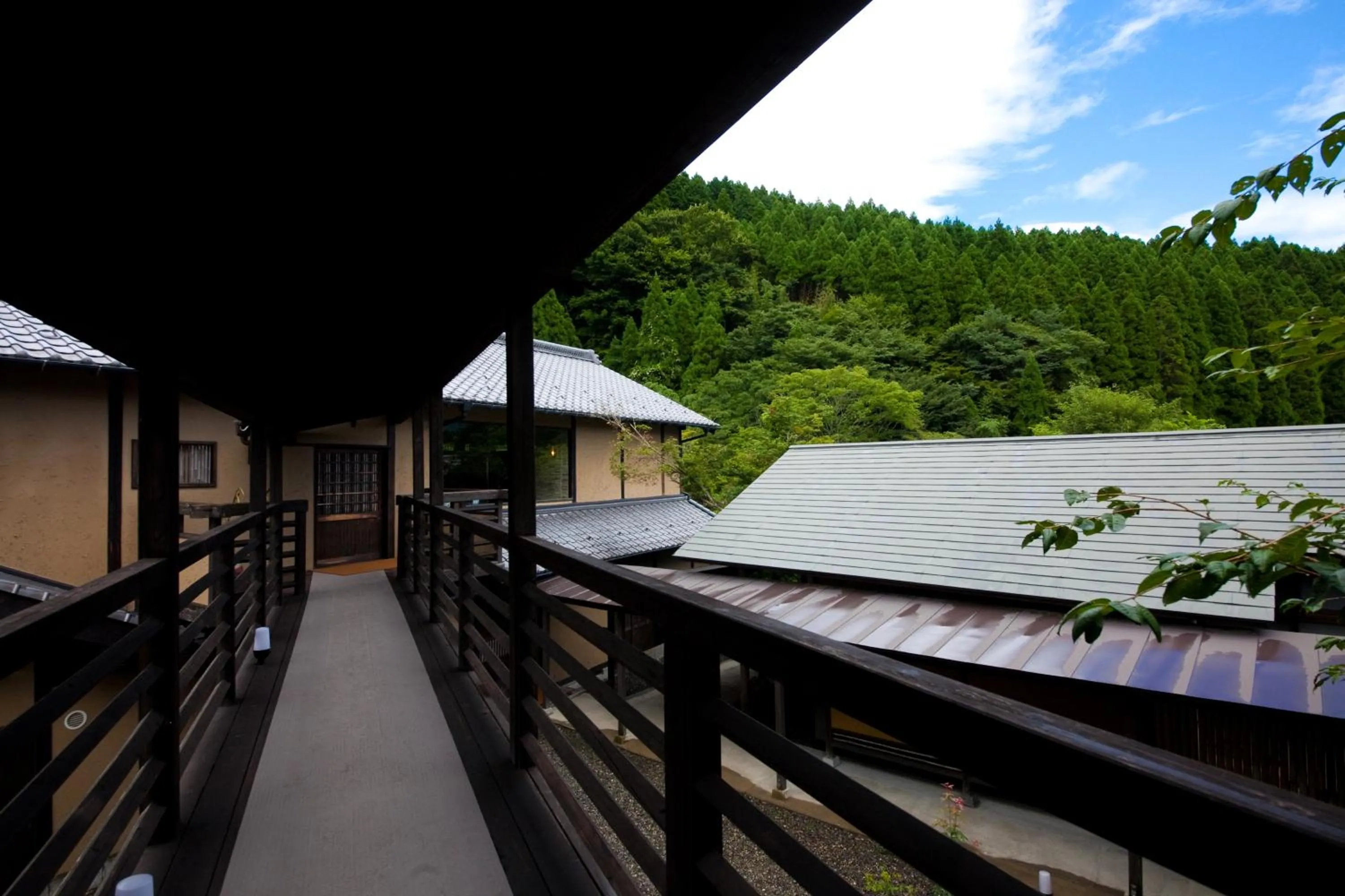 Property building in Yufuin Gettouan